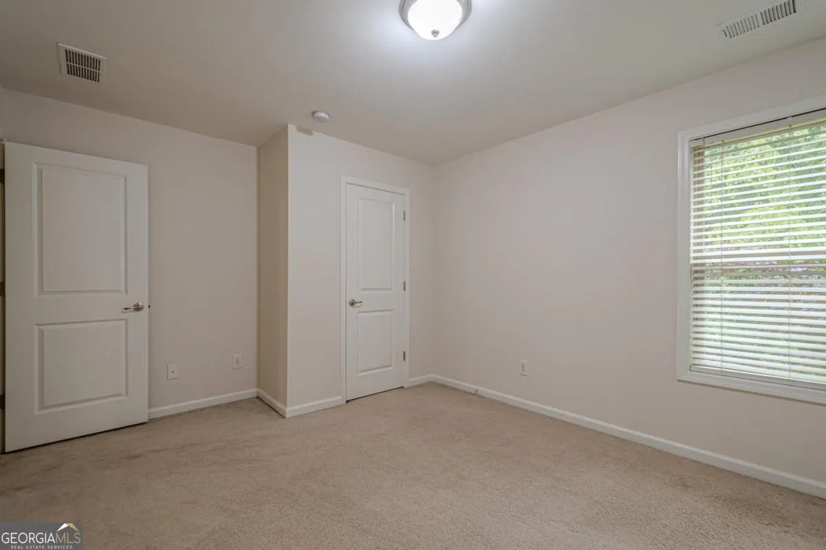 1425 Faircrest Lane