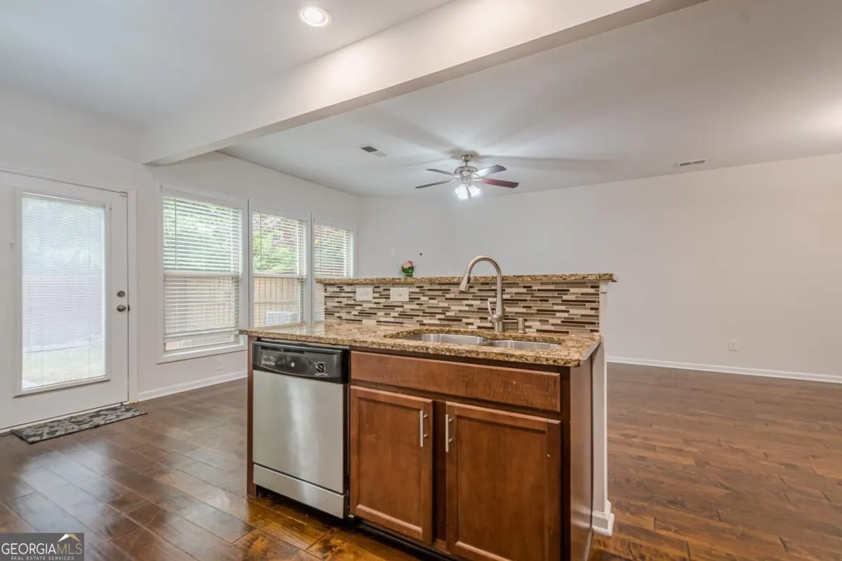 1425 Faircrest Lane