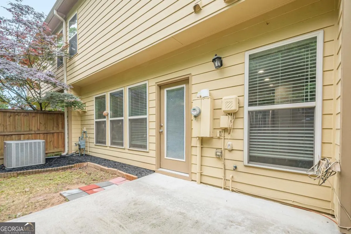 1425 Faircrest Lane