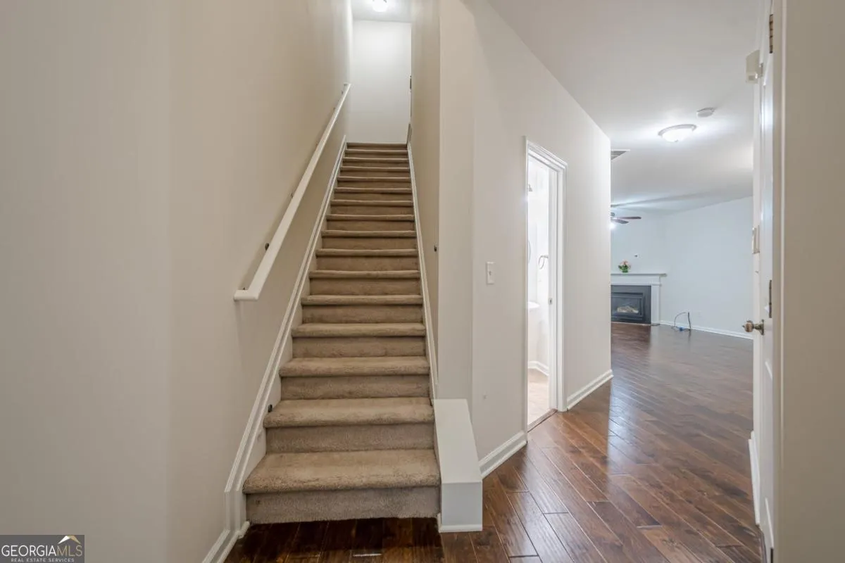 1425 Faircrest Lane