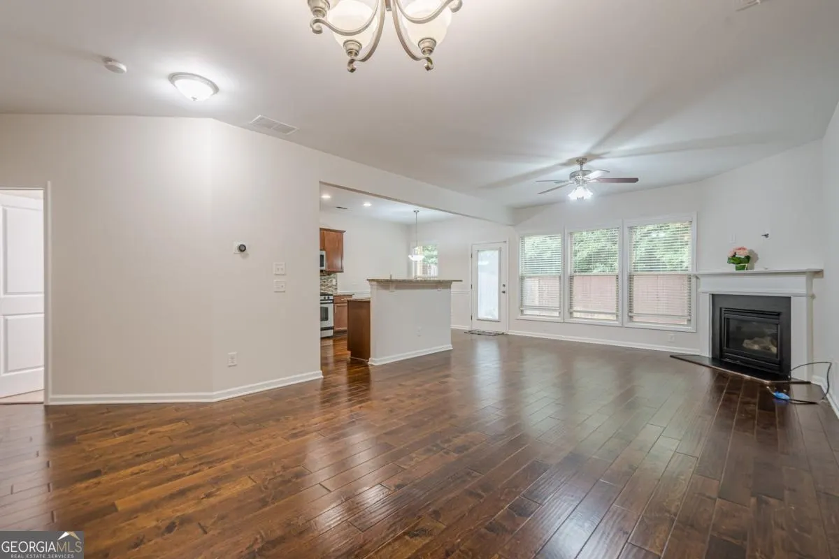 1425 Faircrest Lane