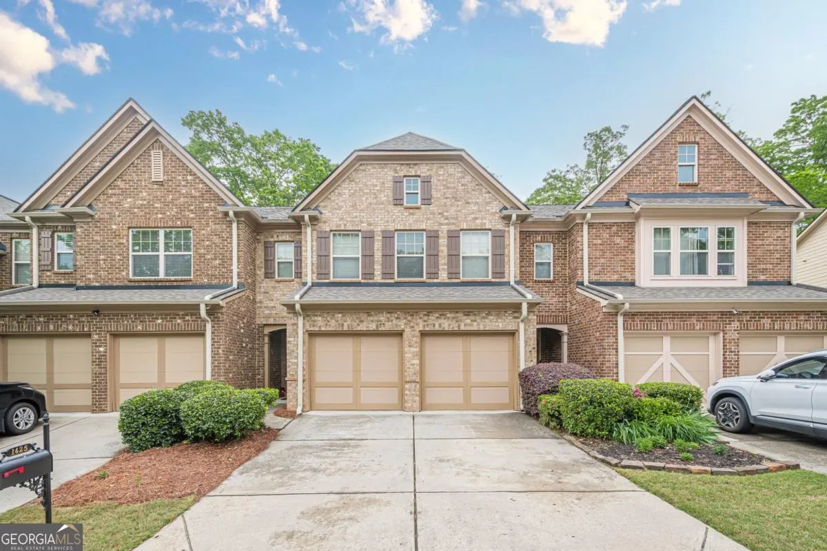 1425 Faircrest Lane