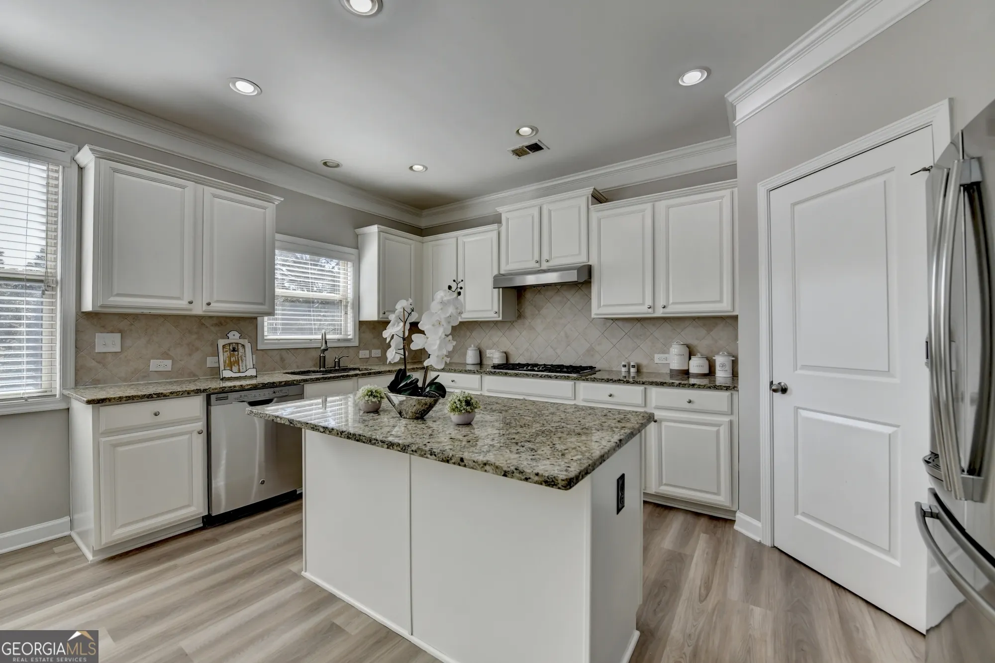 4060 BRUMBY Lane