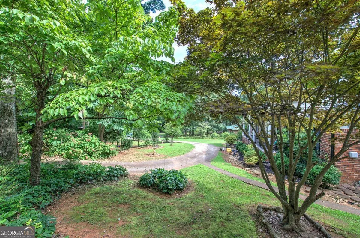 10 Oriole Drive