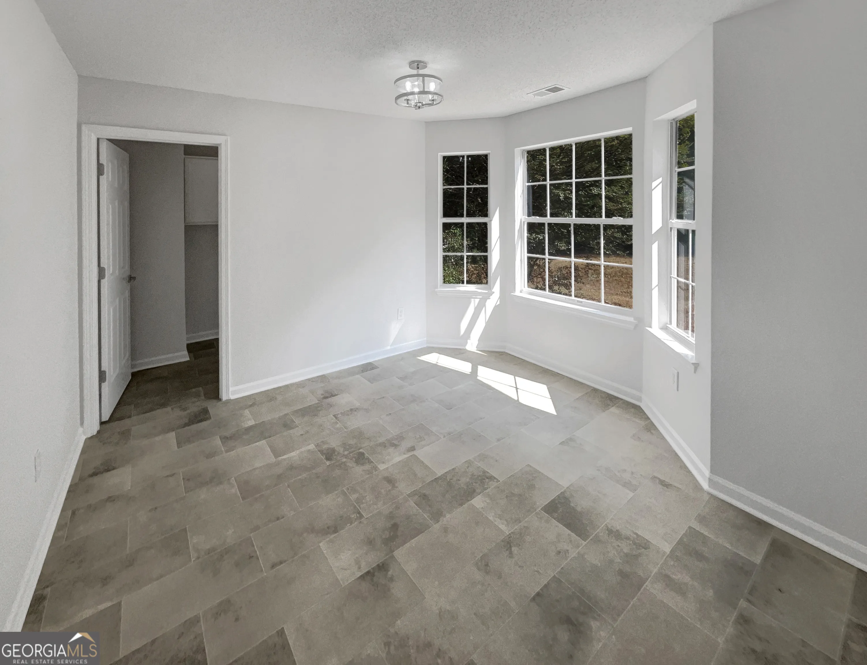 6590 Manor Creek Drive