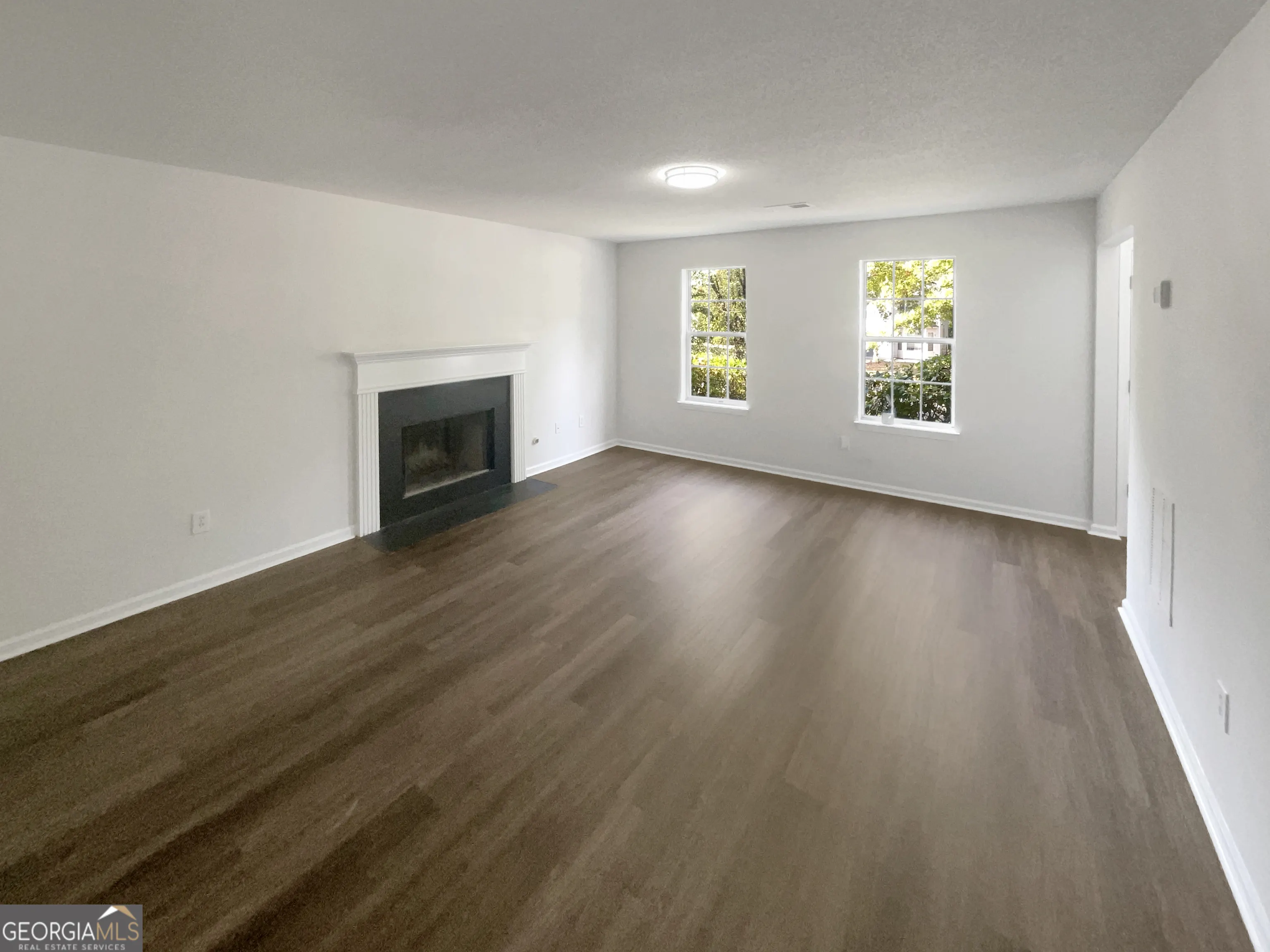 6590 Manor Creek Drive