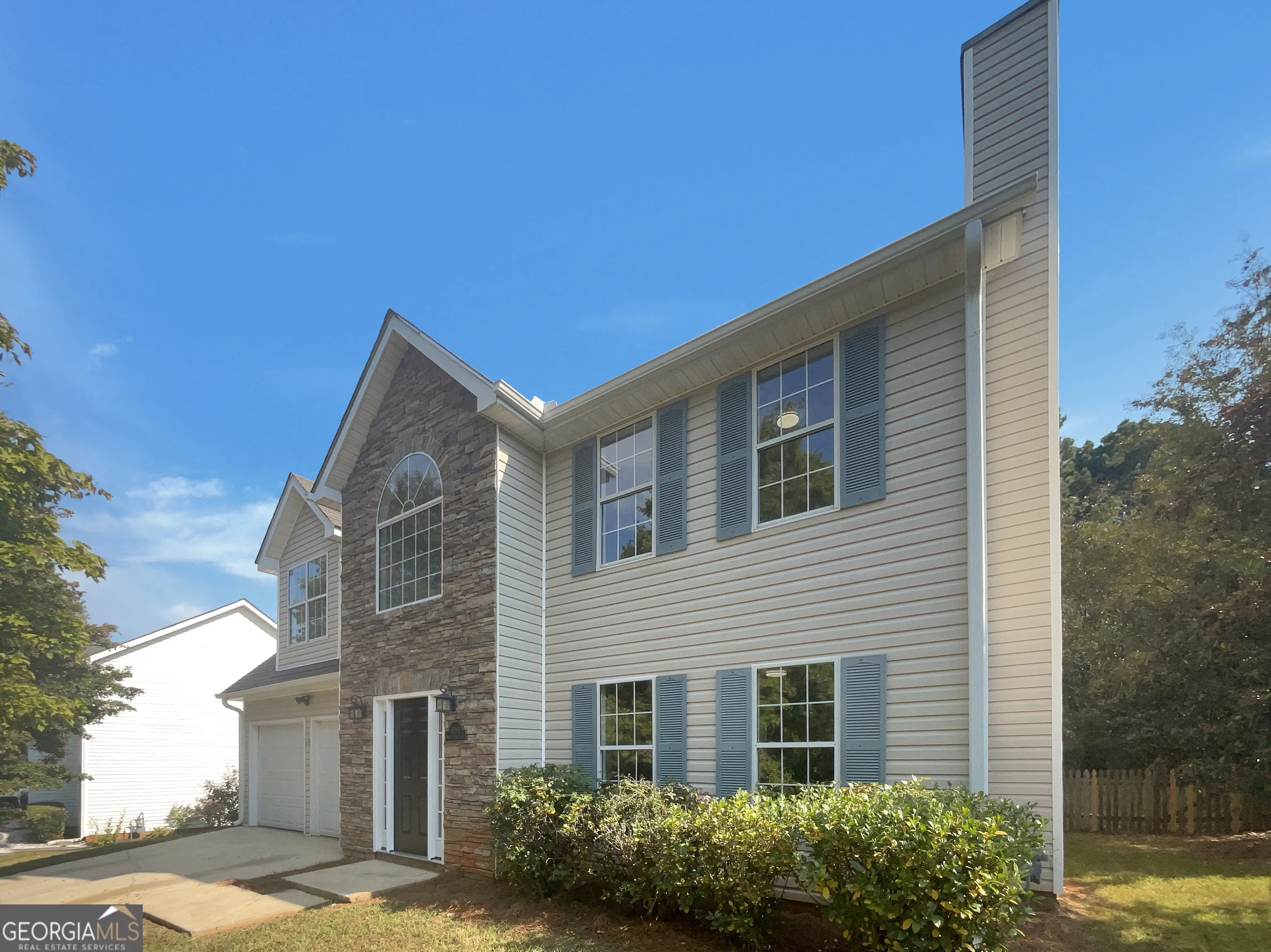 6590 Manor Creek Drive