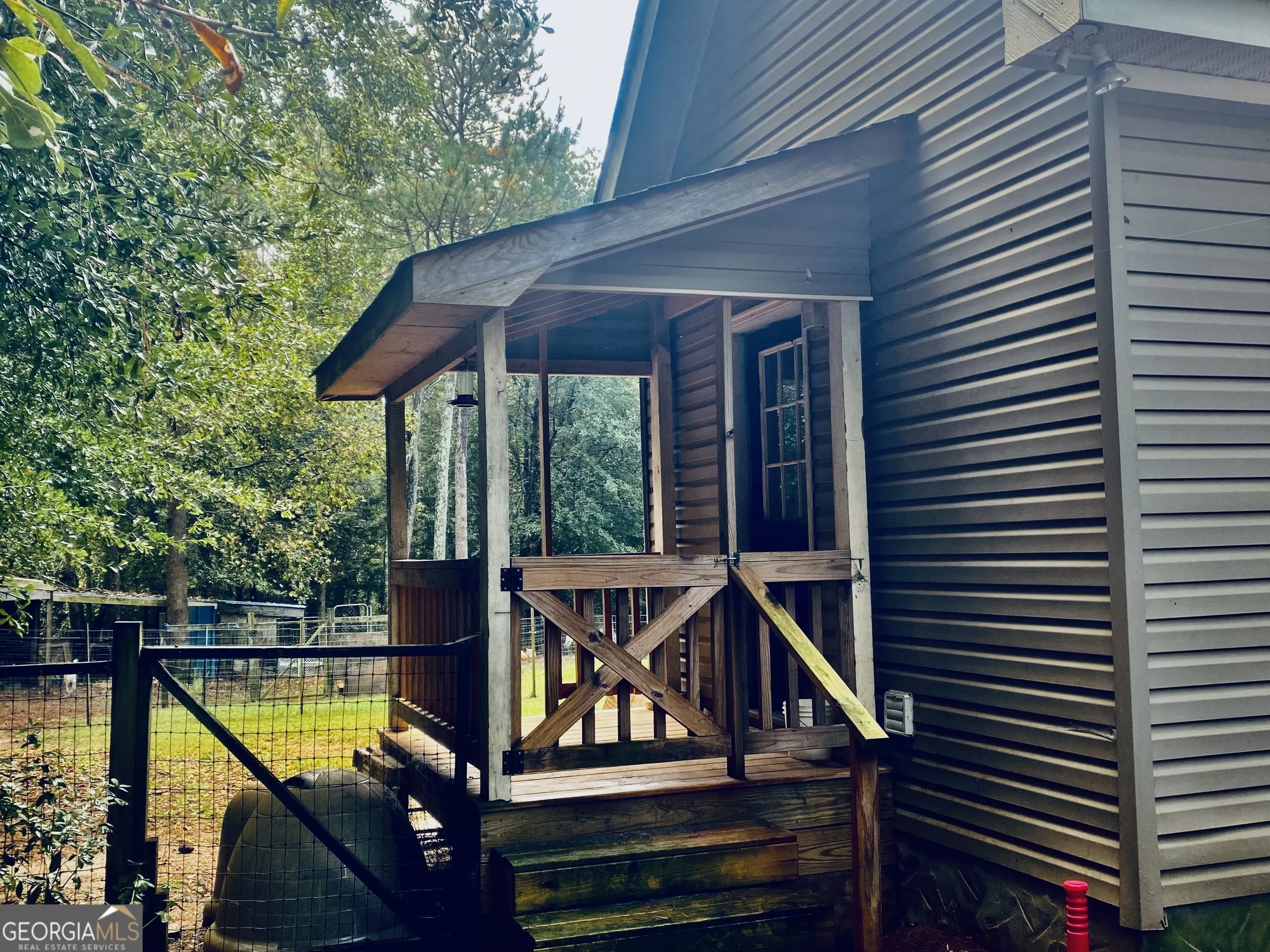 290 Poplar Creek Road