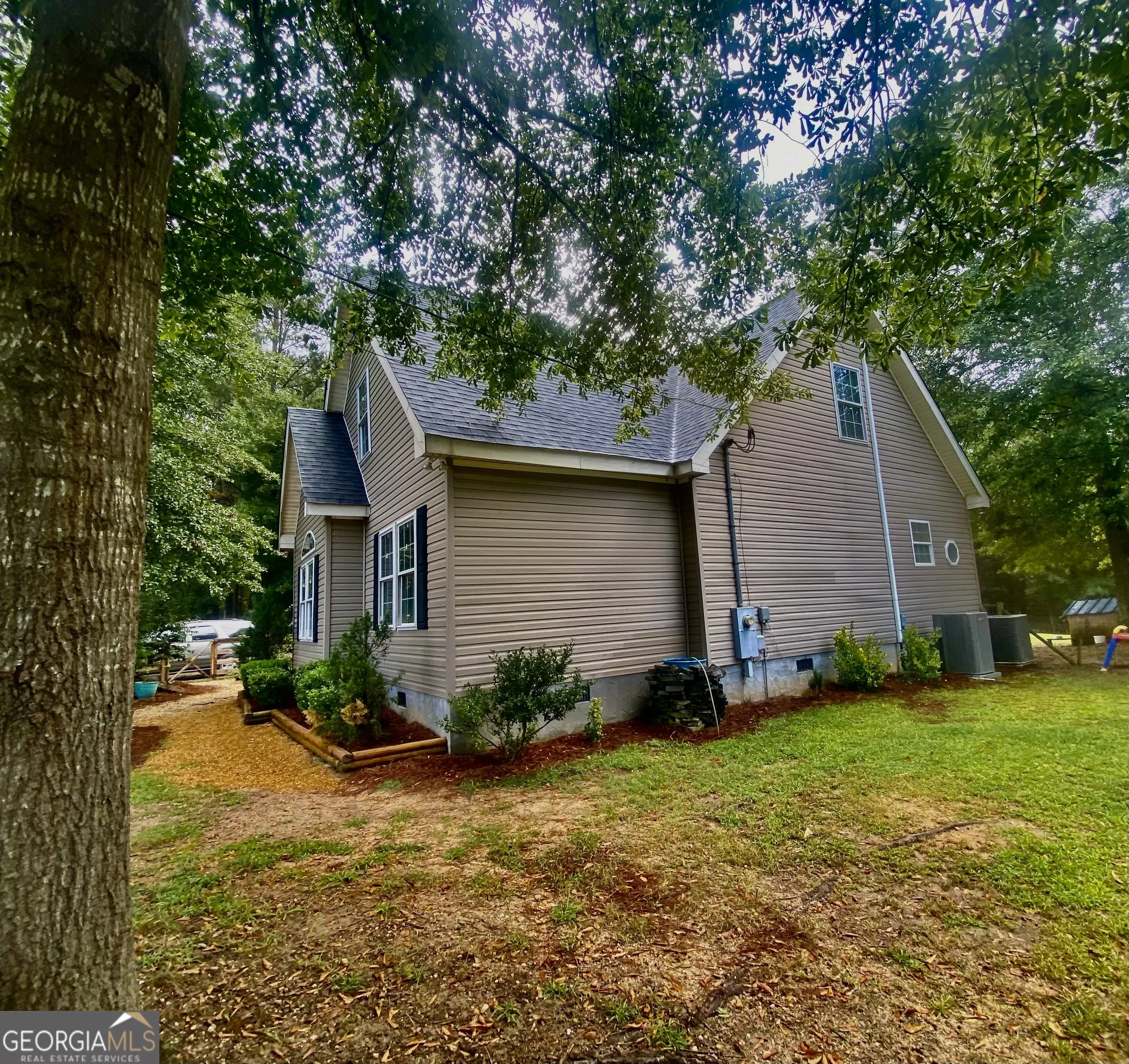 290 Poplar Creek Road