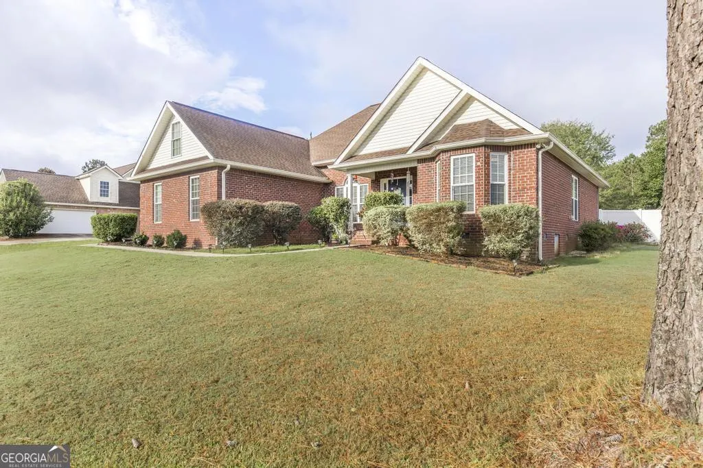 312 Buckskin Drive