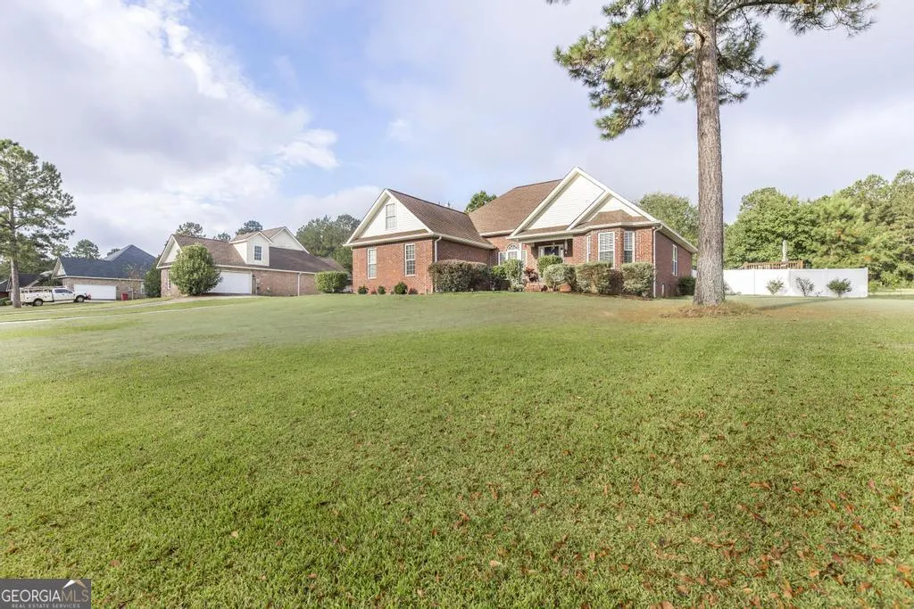 312 Buckskin Drive