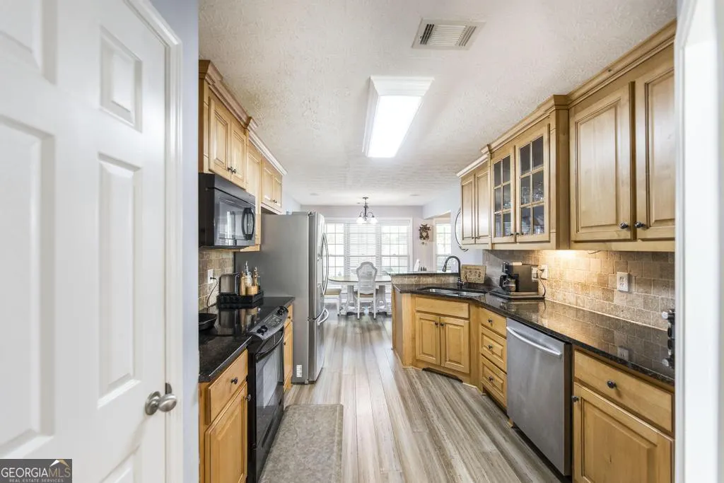 312 Buckskin Drive