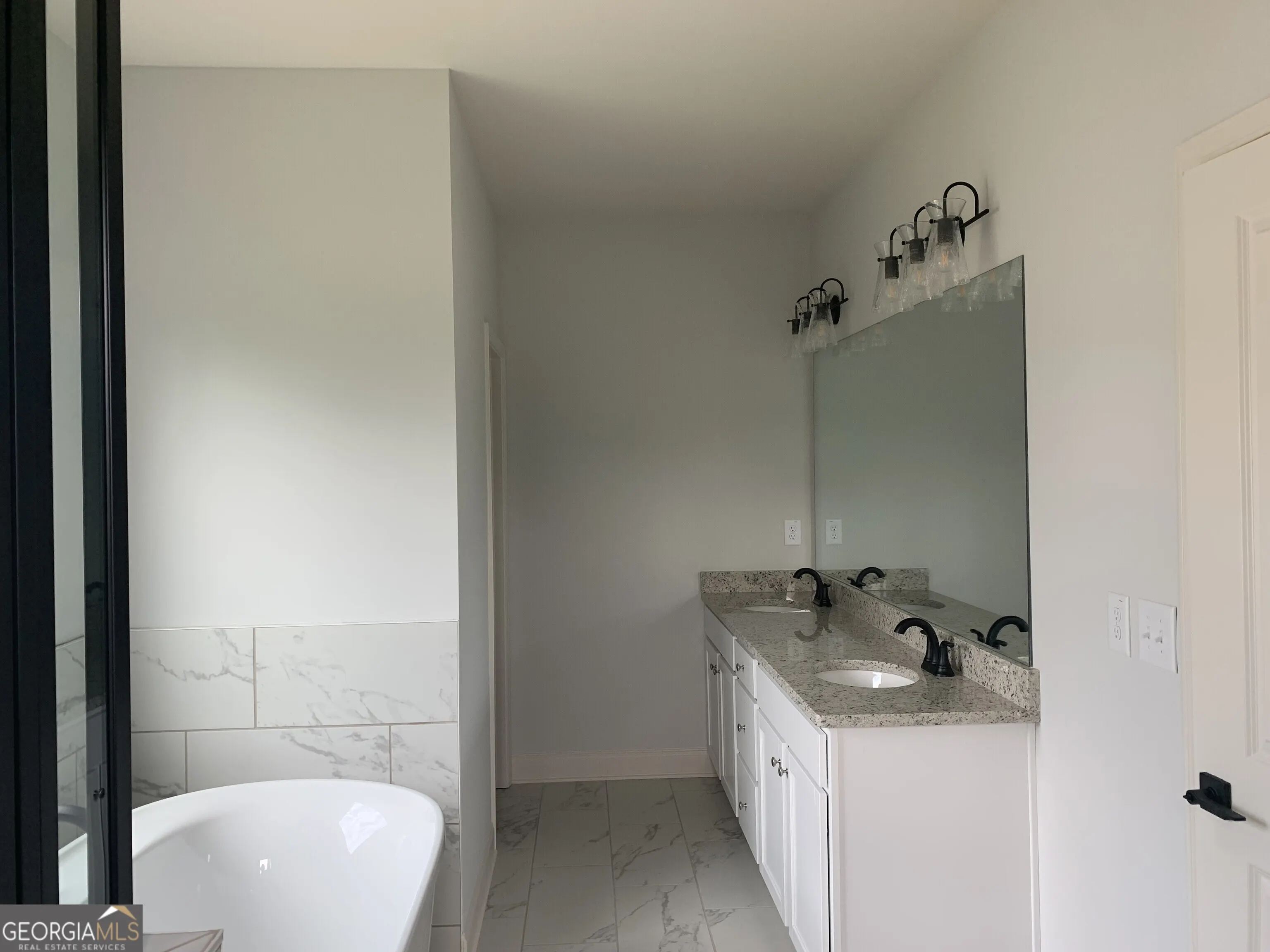204 Trellis Walk