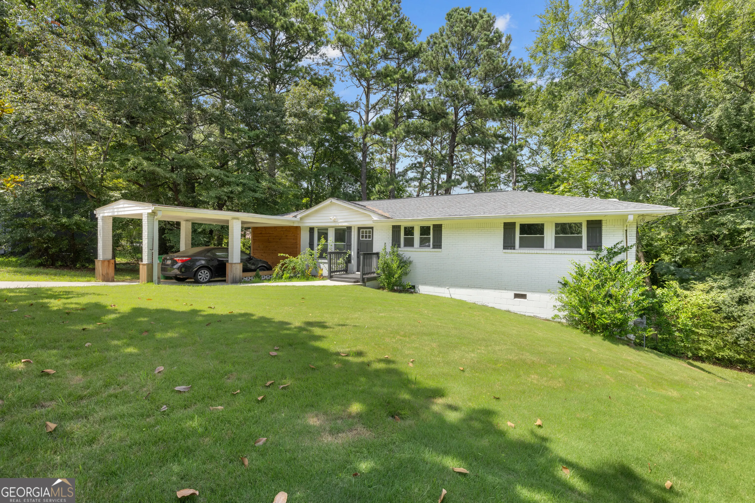 2060 Hallmark Court SE