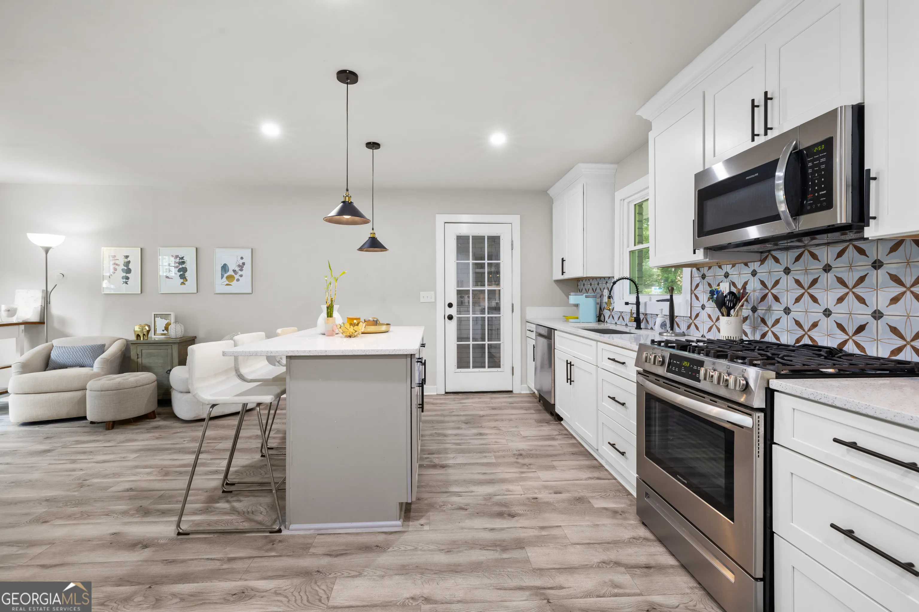 2060 Hallmark Court SE