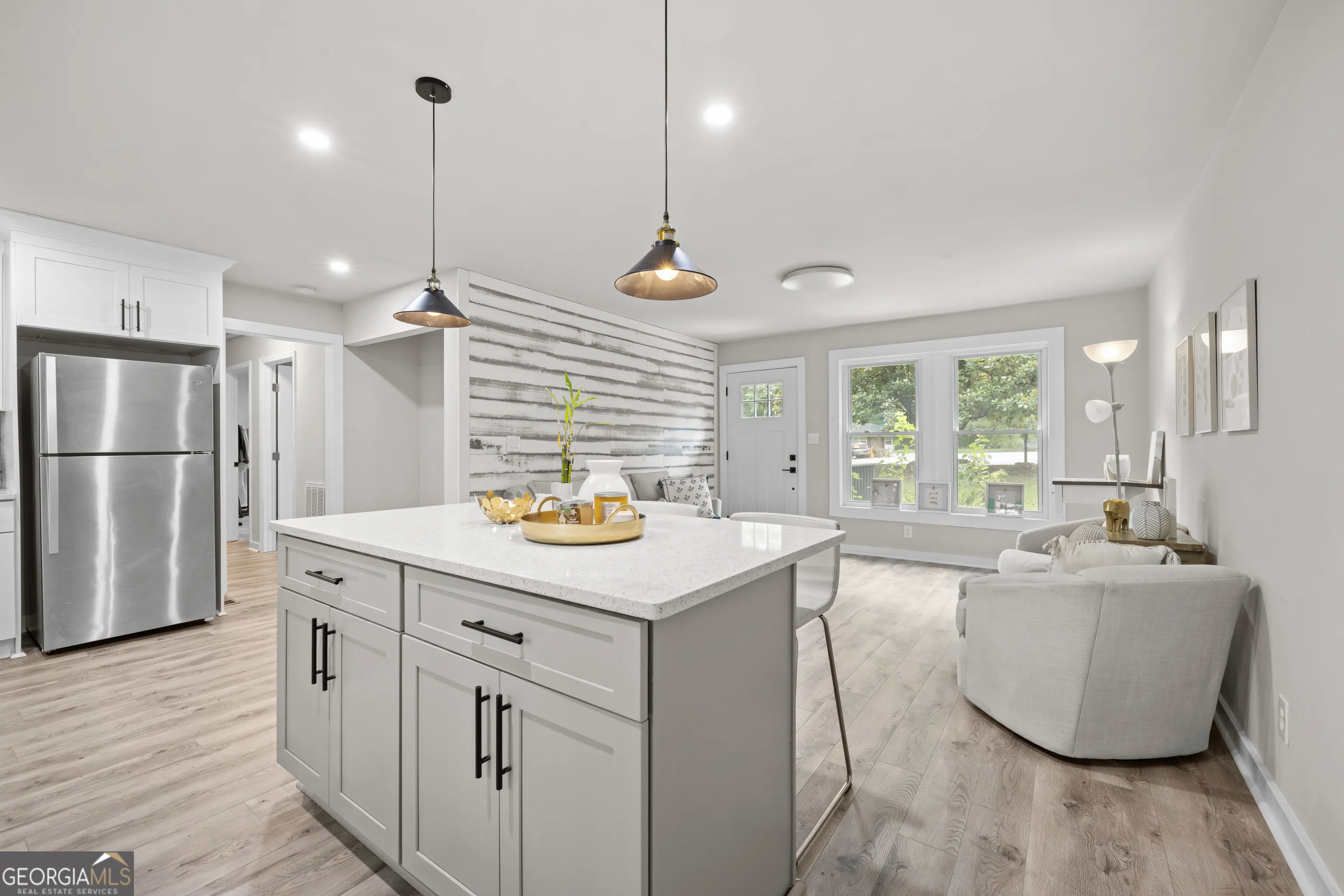 2060 Hallmark Court SE