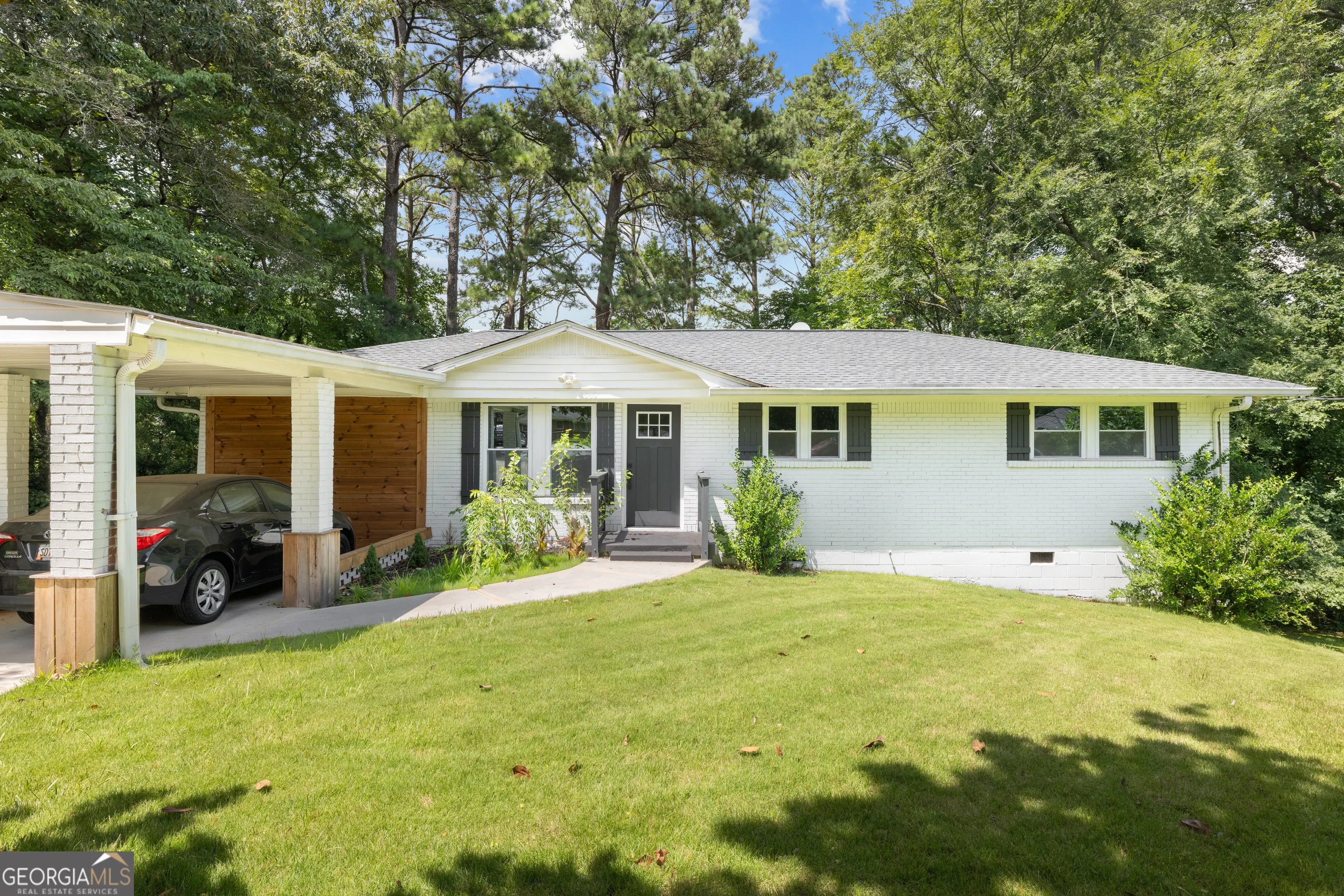2060 Hallmark Court SE