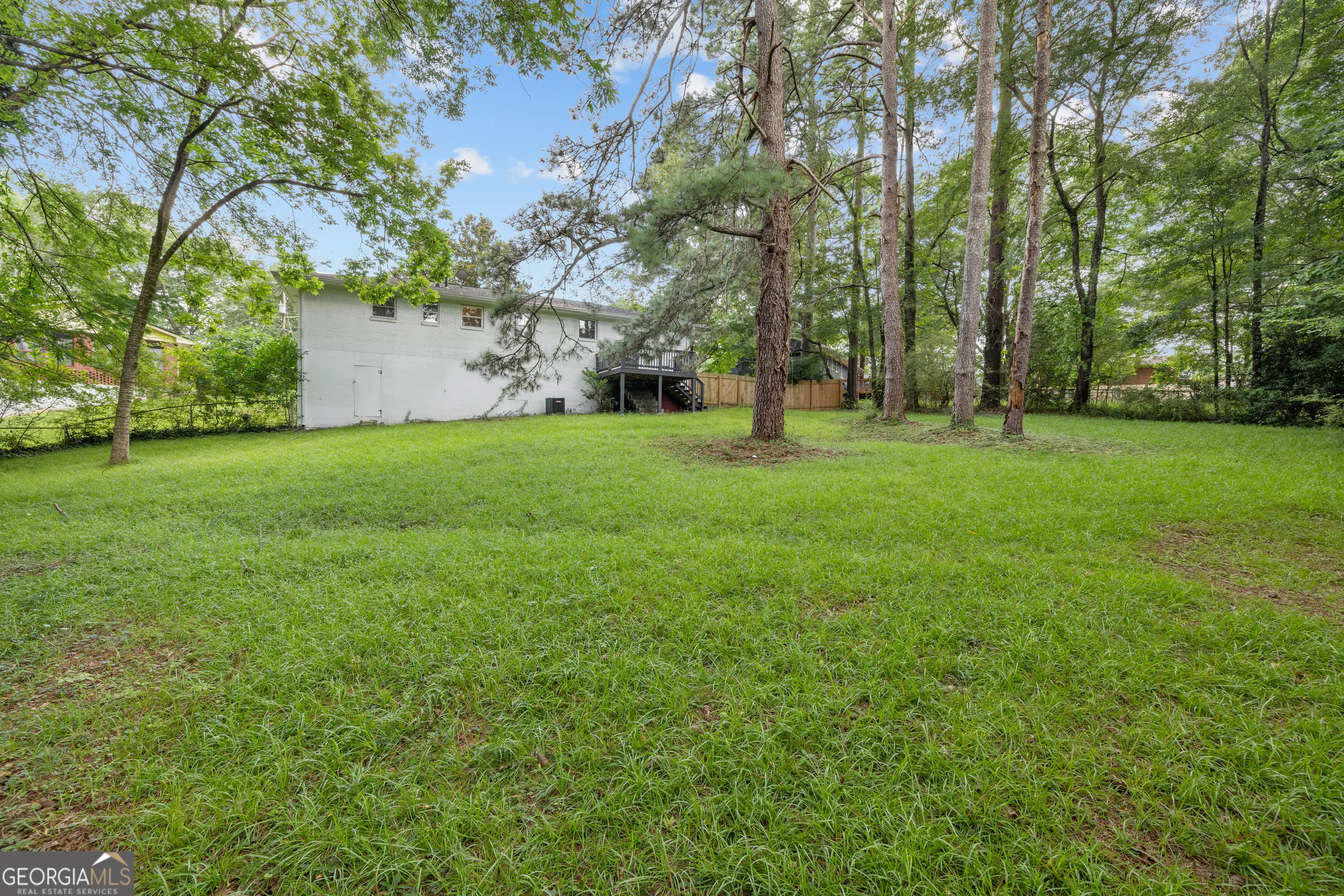 2060 Hallmark Court SE