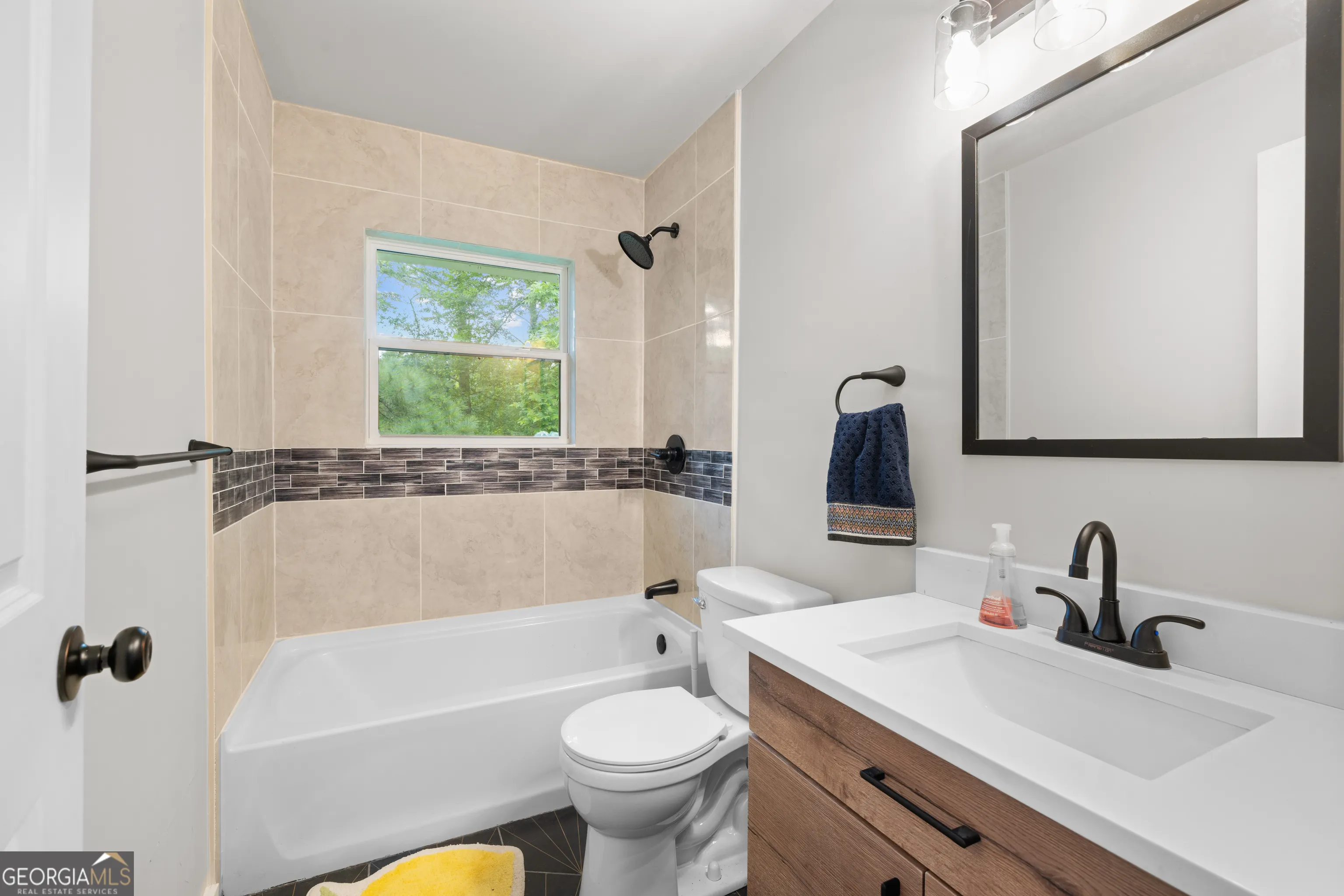 2060 Hallmark Court SE