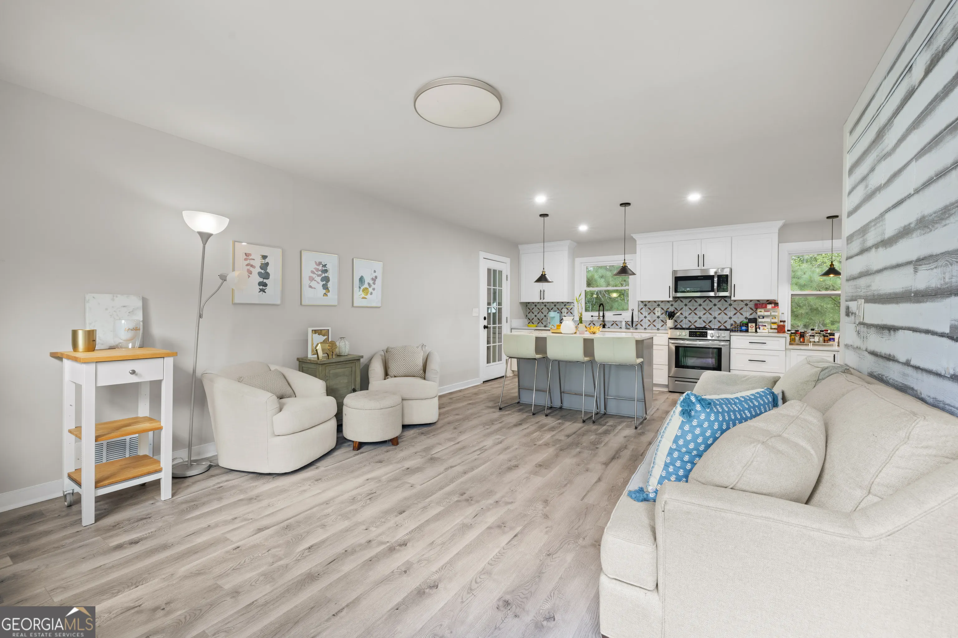2060 Hallmark Court SE