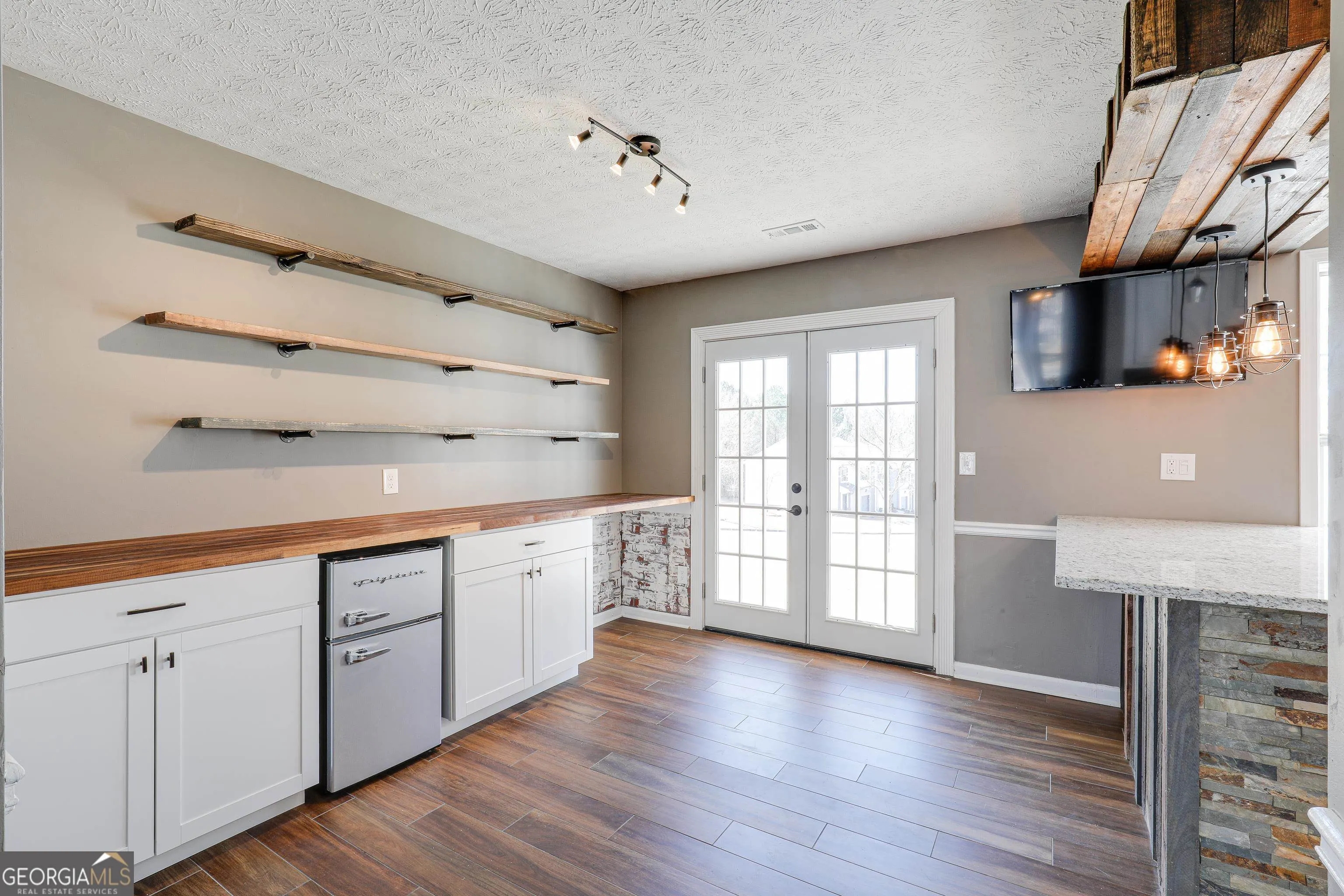 130 Chastain Loop