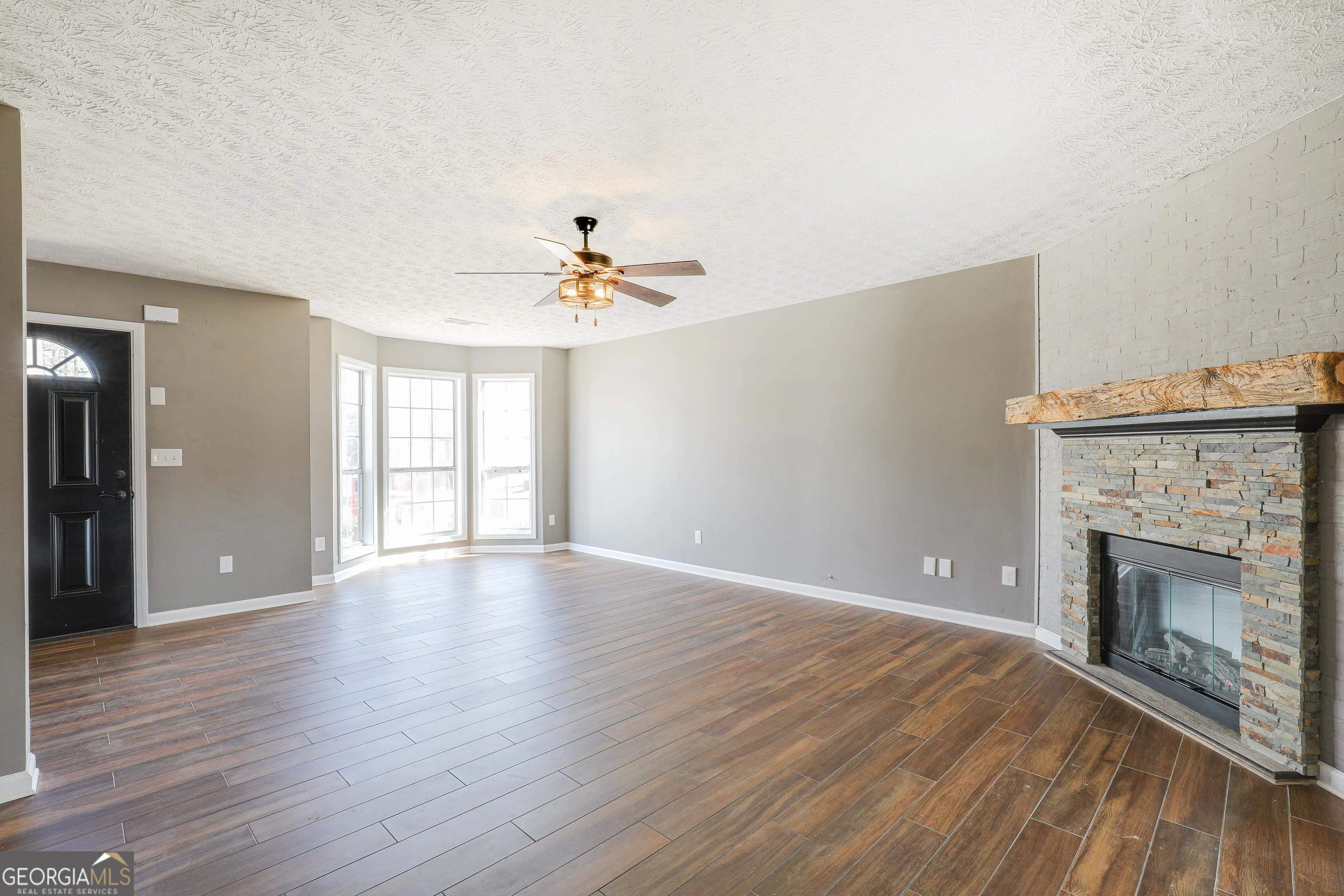 130 Chastain Loop