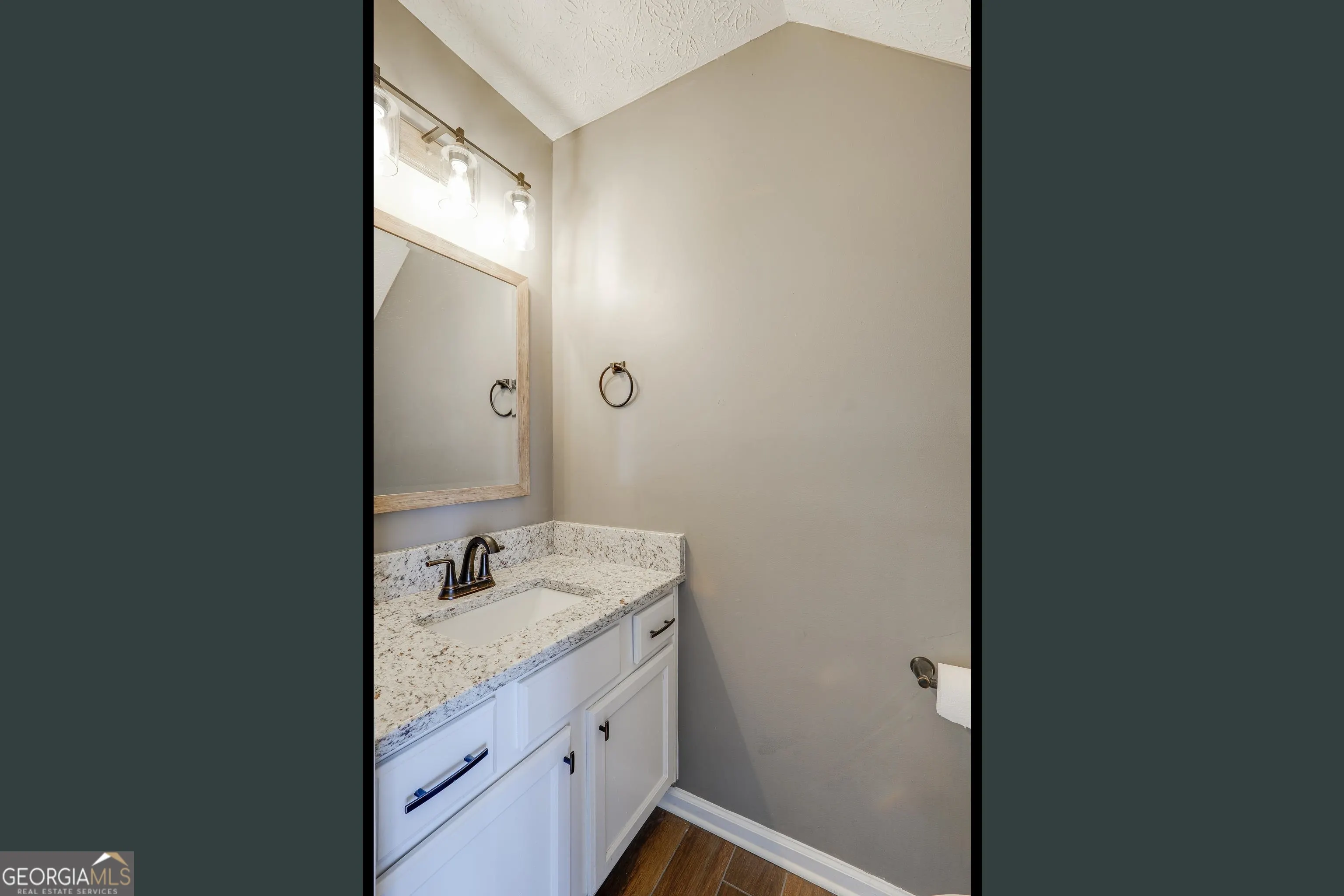 130 Chastain Loop