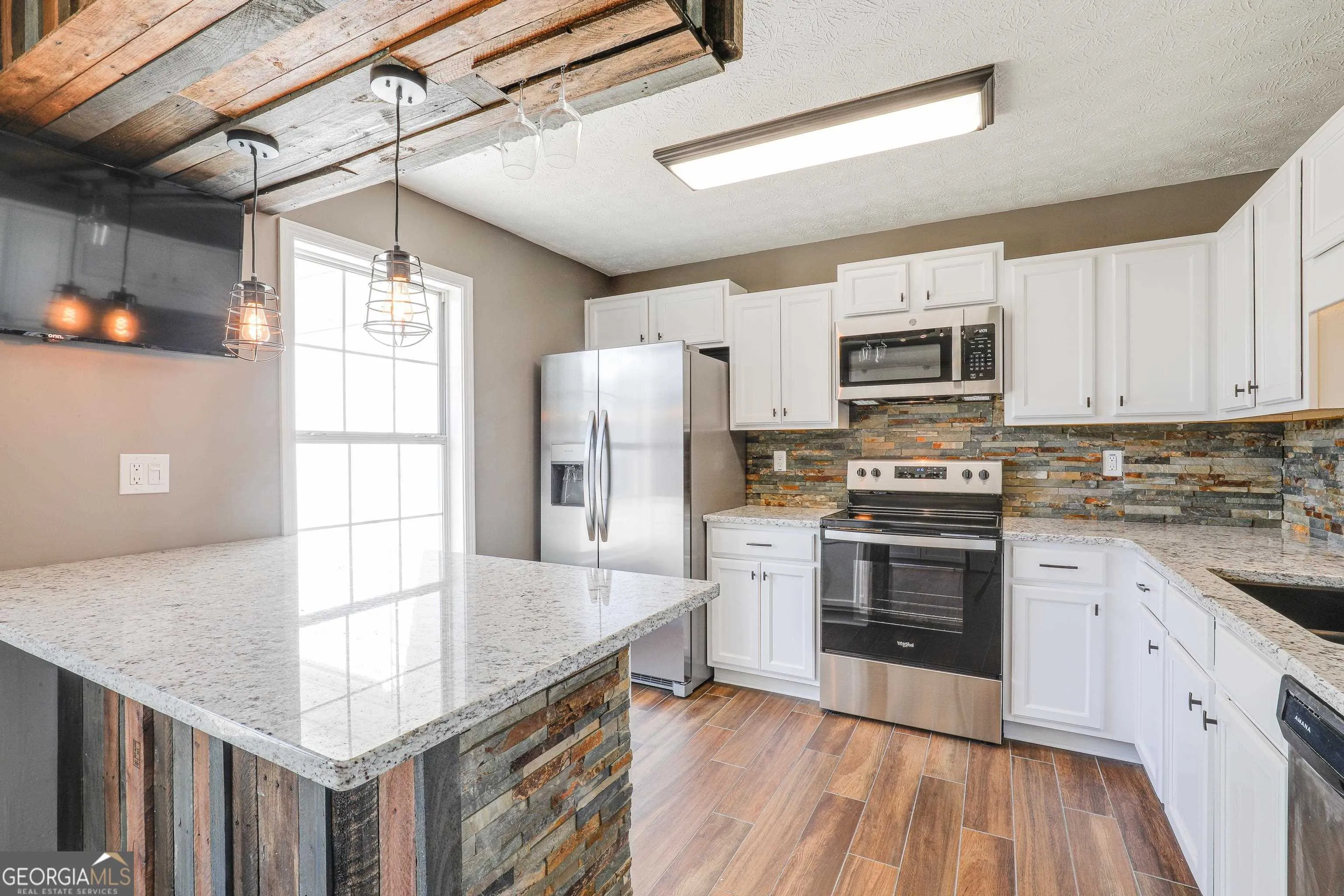 130 Chastain Loop