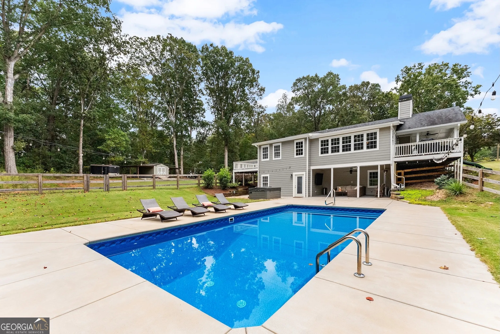 5545 Millwood Road