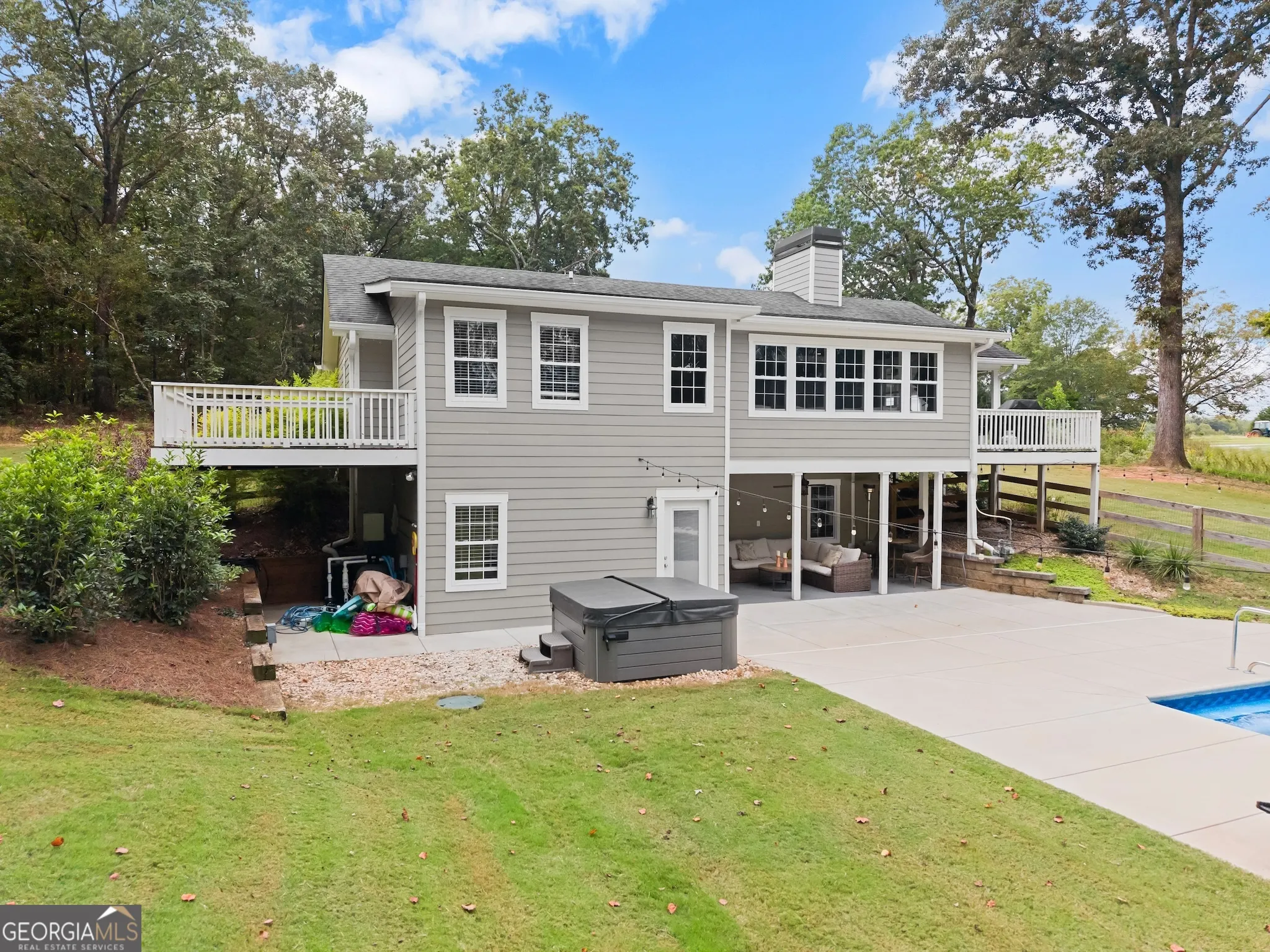 5545 Millwood Road