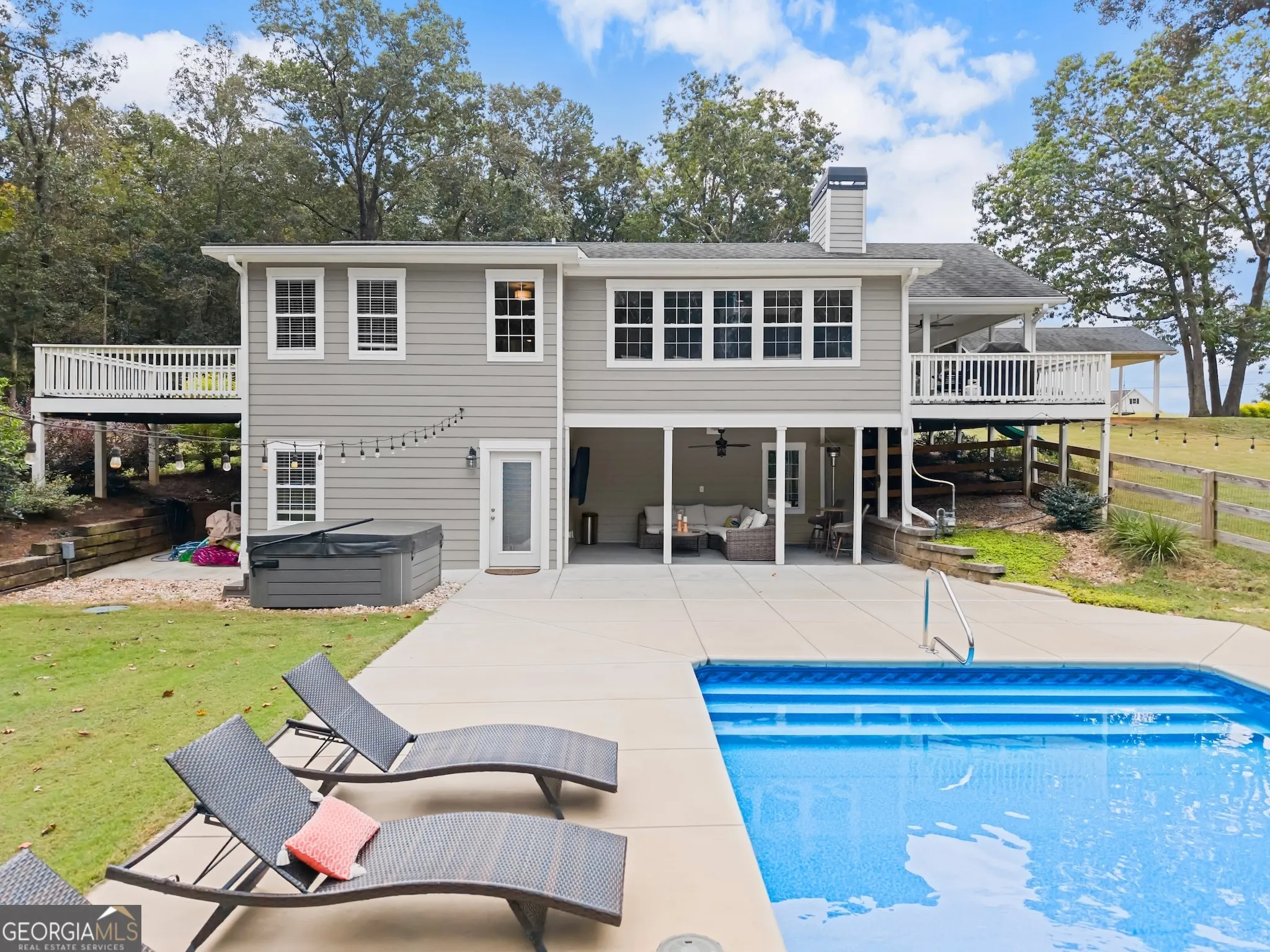 5545 Millwood Road