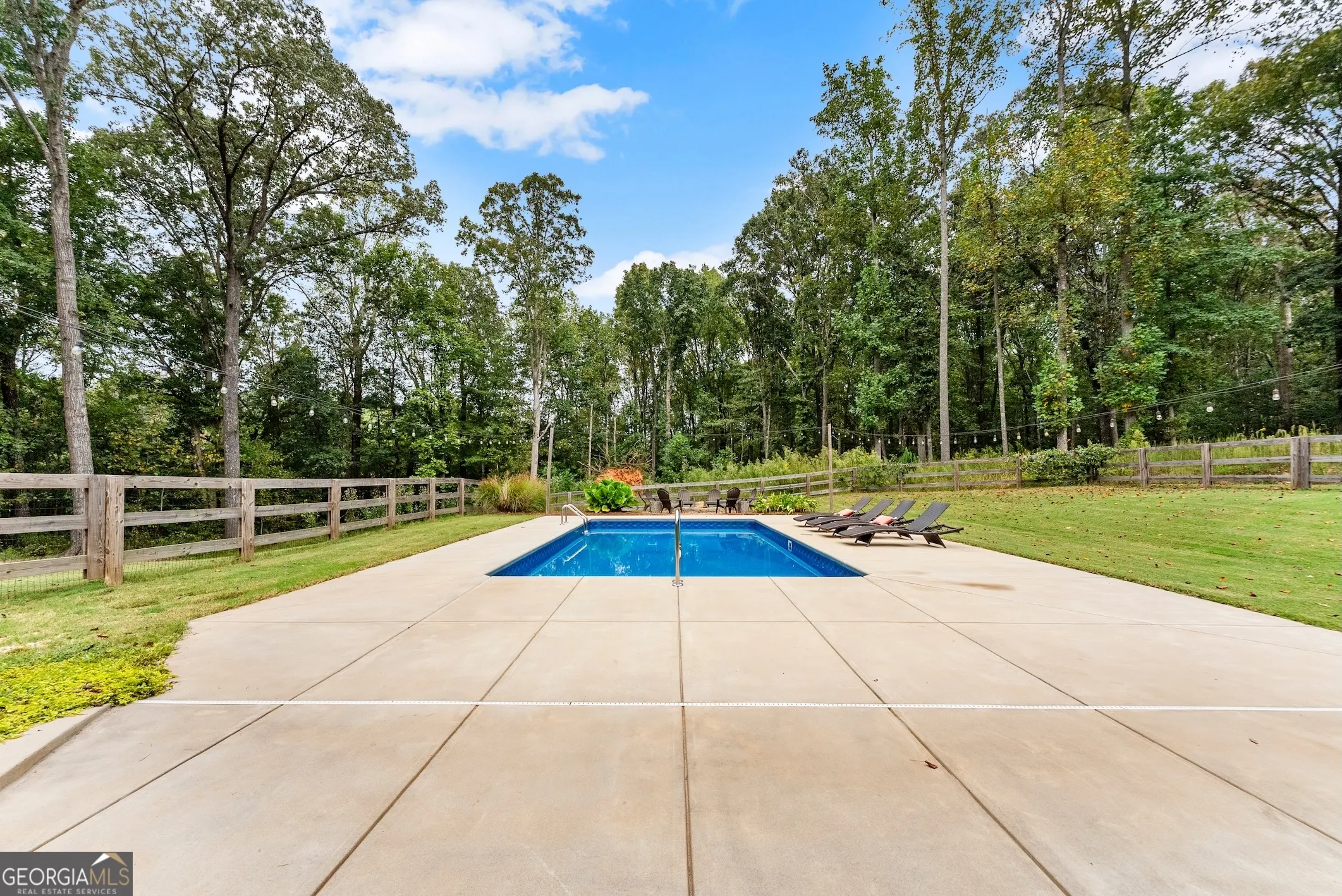 5545 Millwood Road