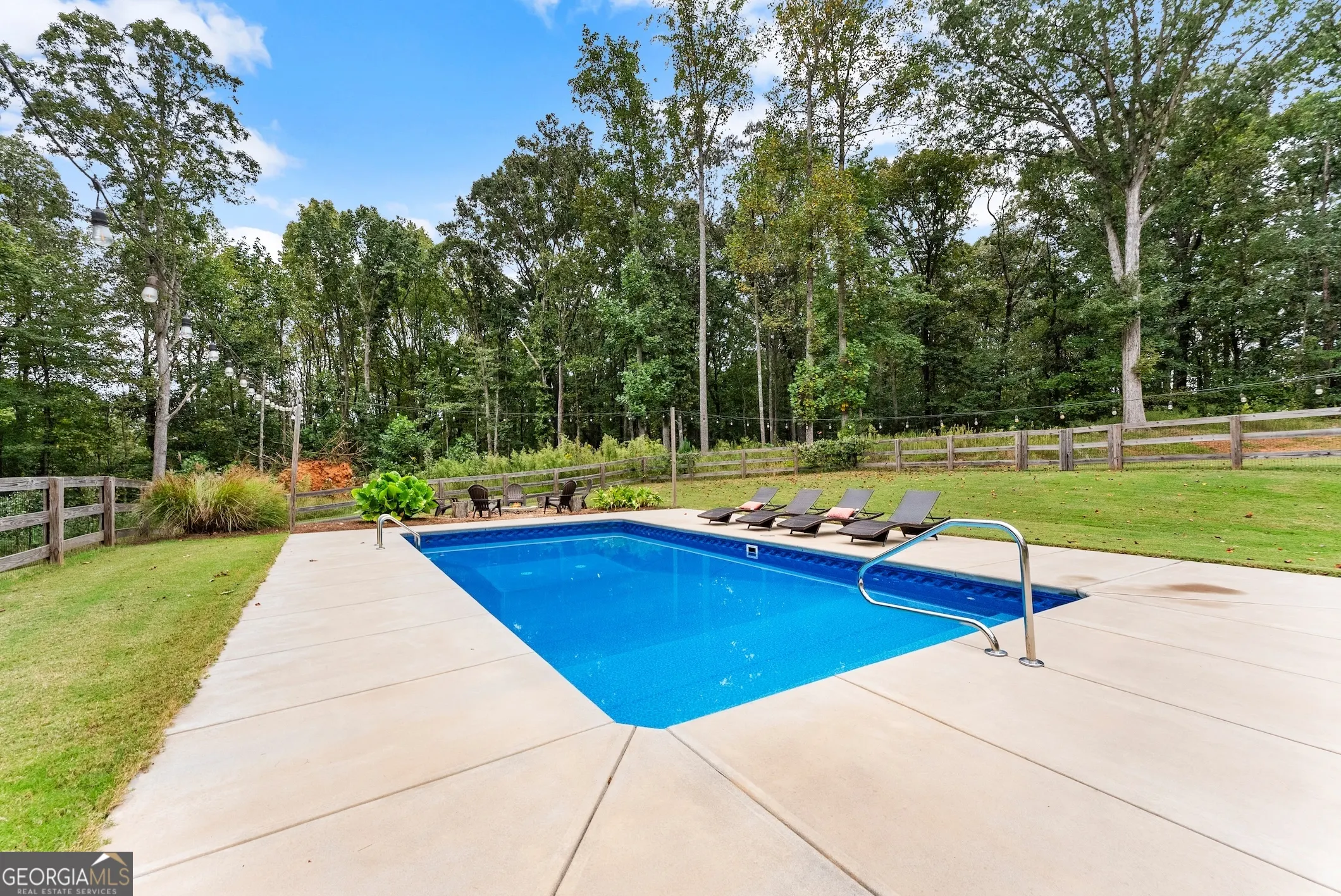 5545 Millwood Road