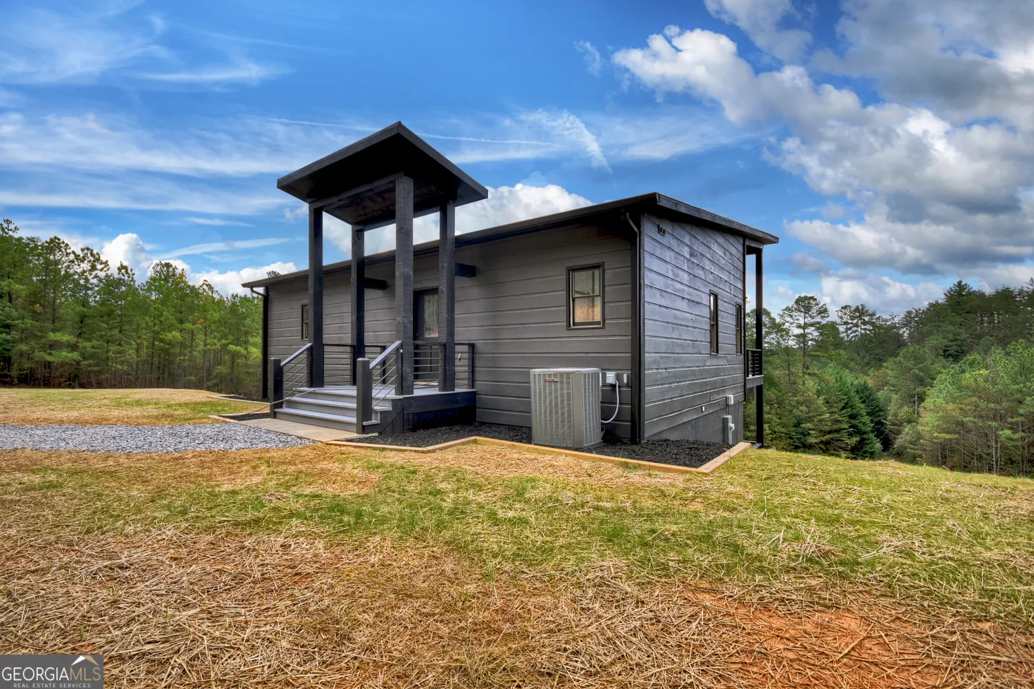 123 Ridgeline Drive