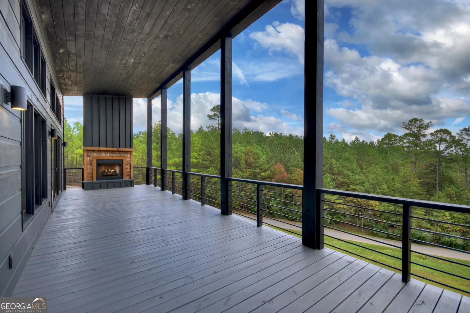 123 Ridgeline Drive
