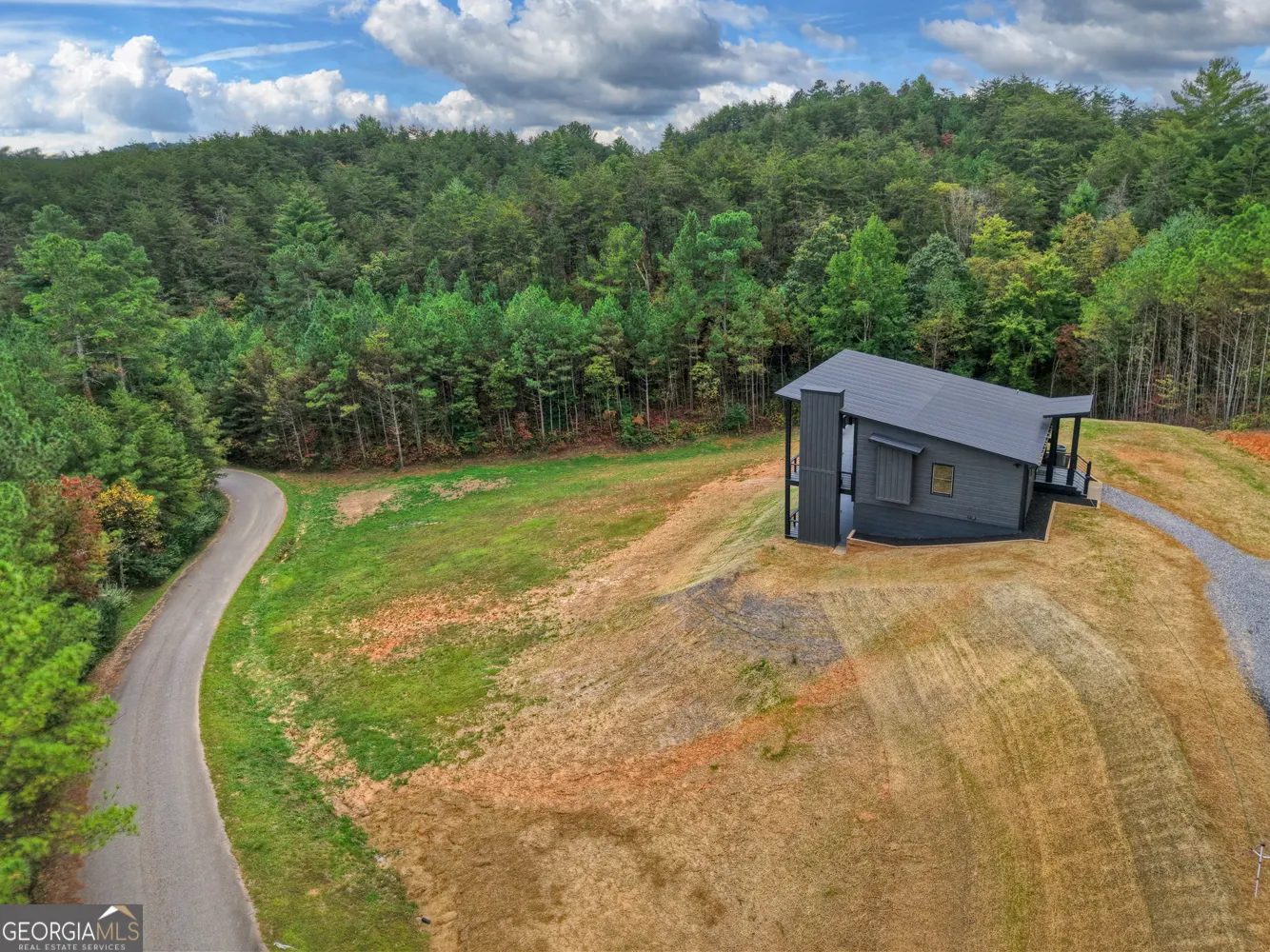 123 Ridgeline Drive