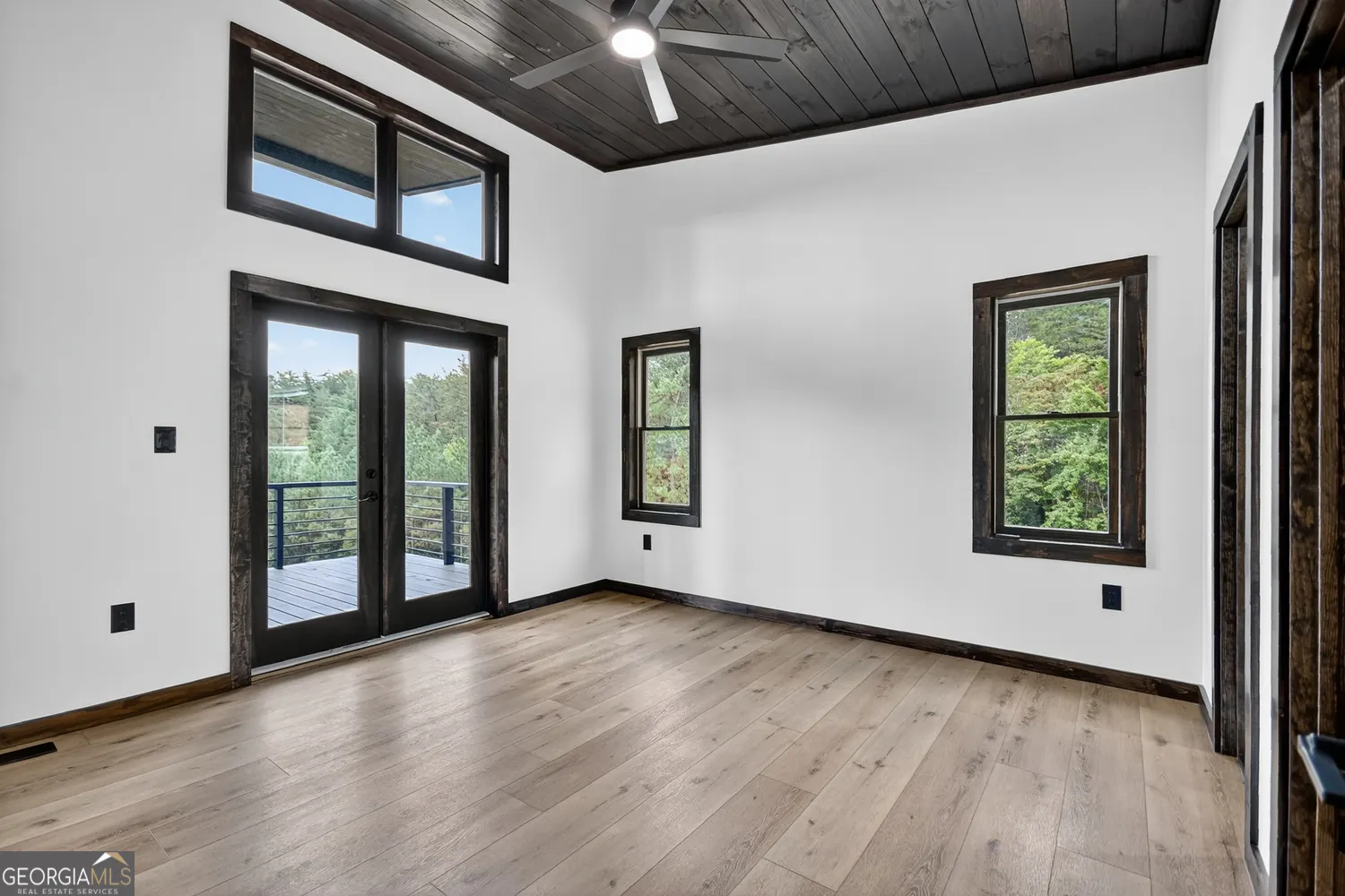 123 Ridgeline Drive