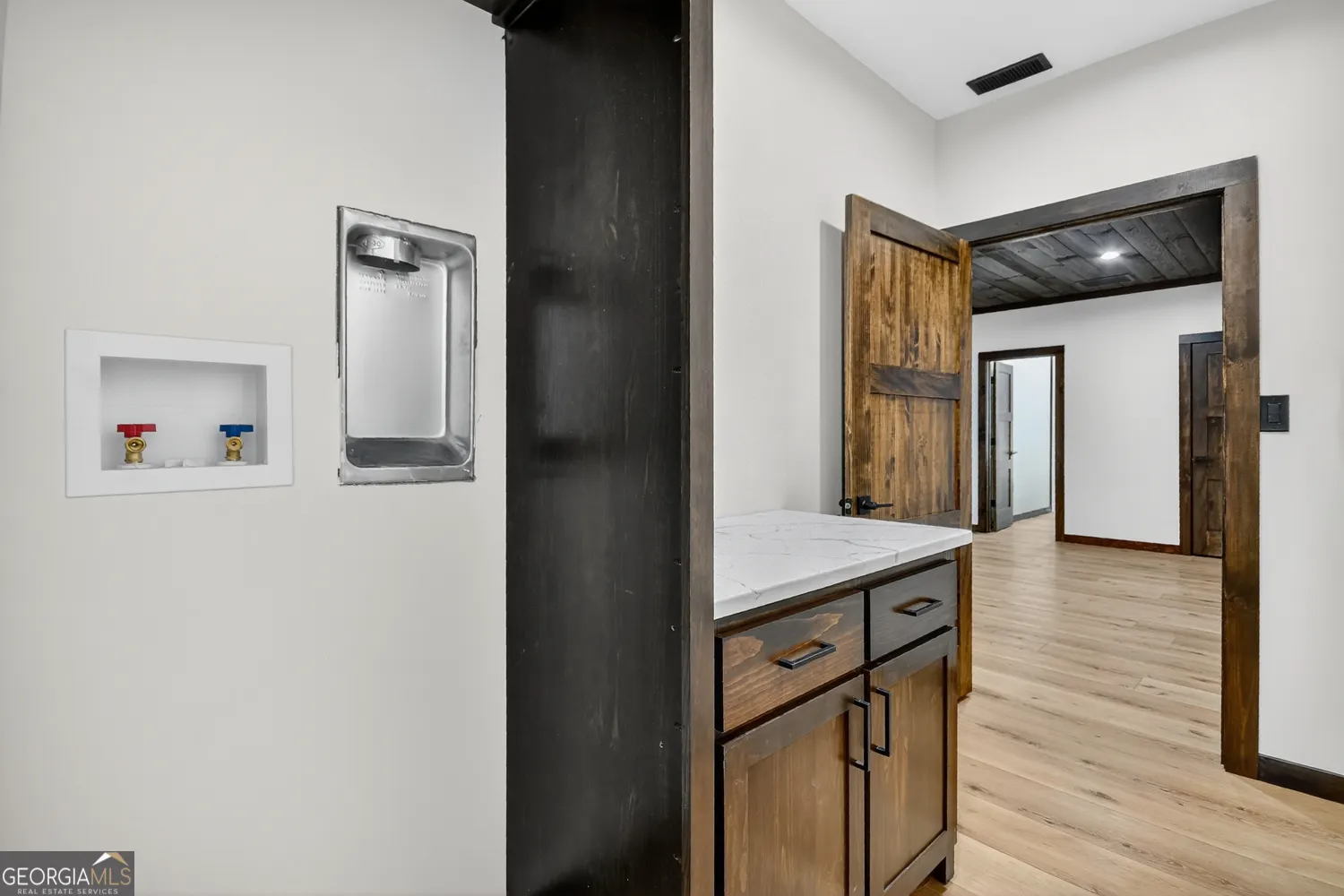 123 Ridgeline Drive