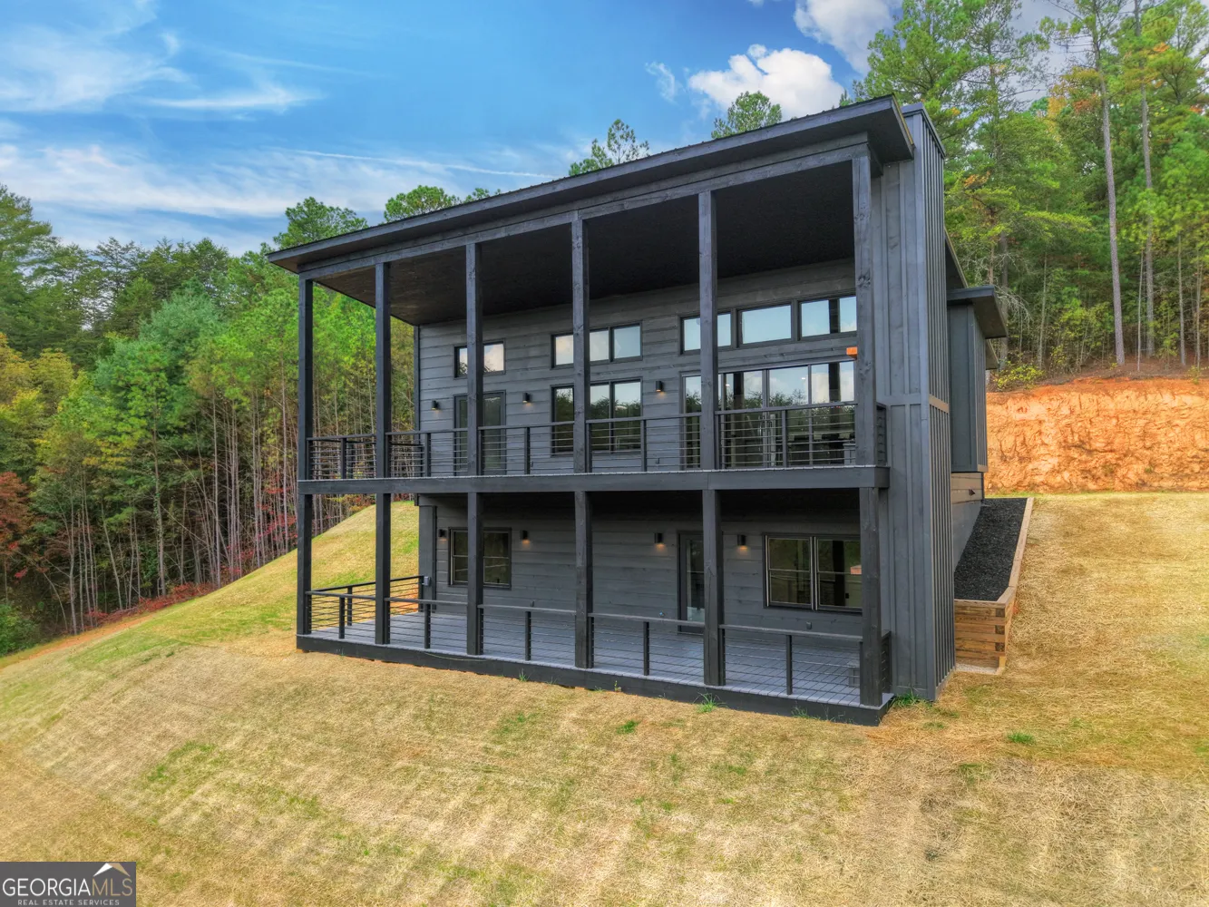 123 Ridgeline Drive