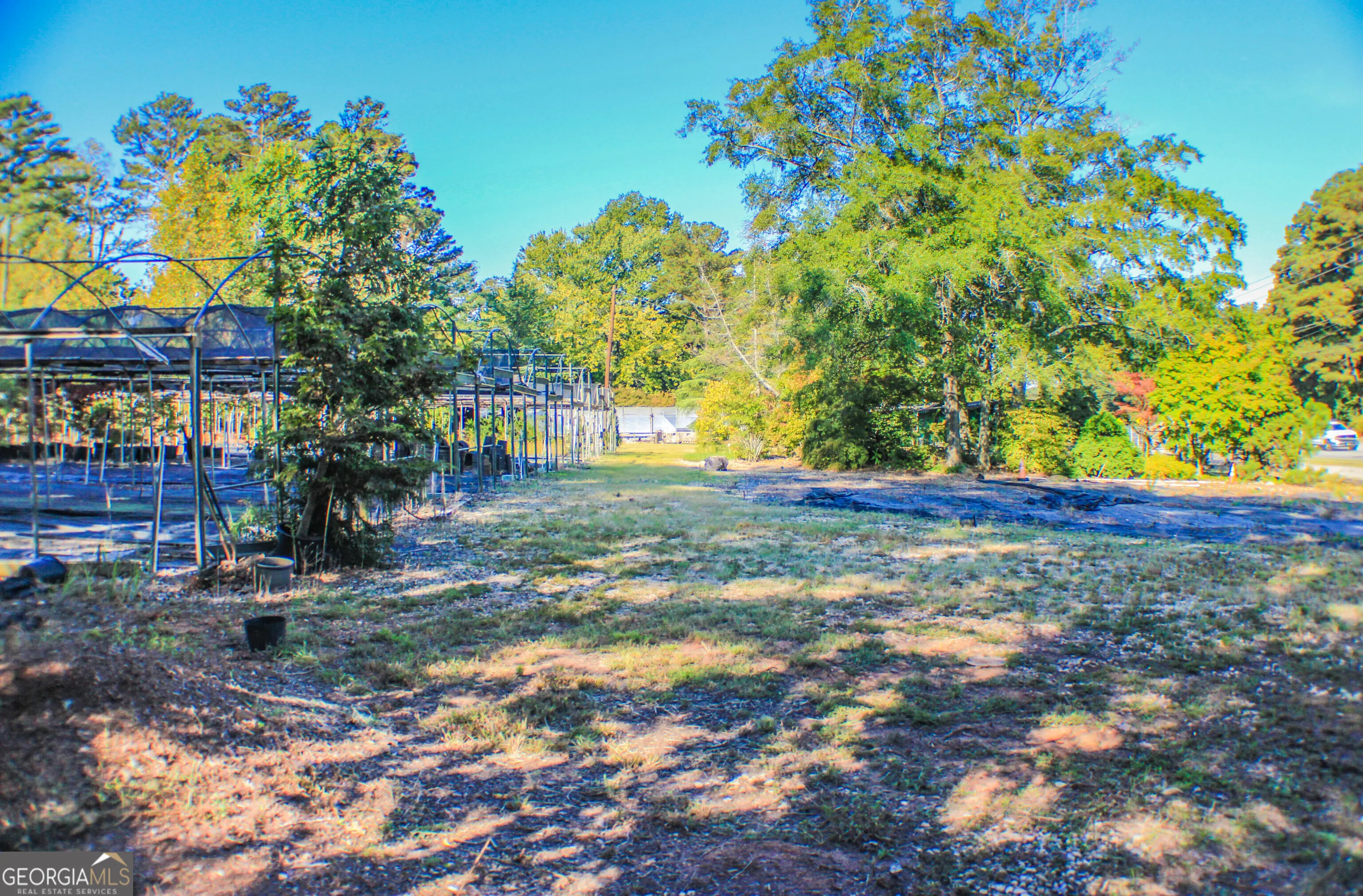 5907 Covington Highway