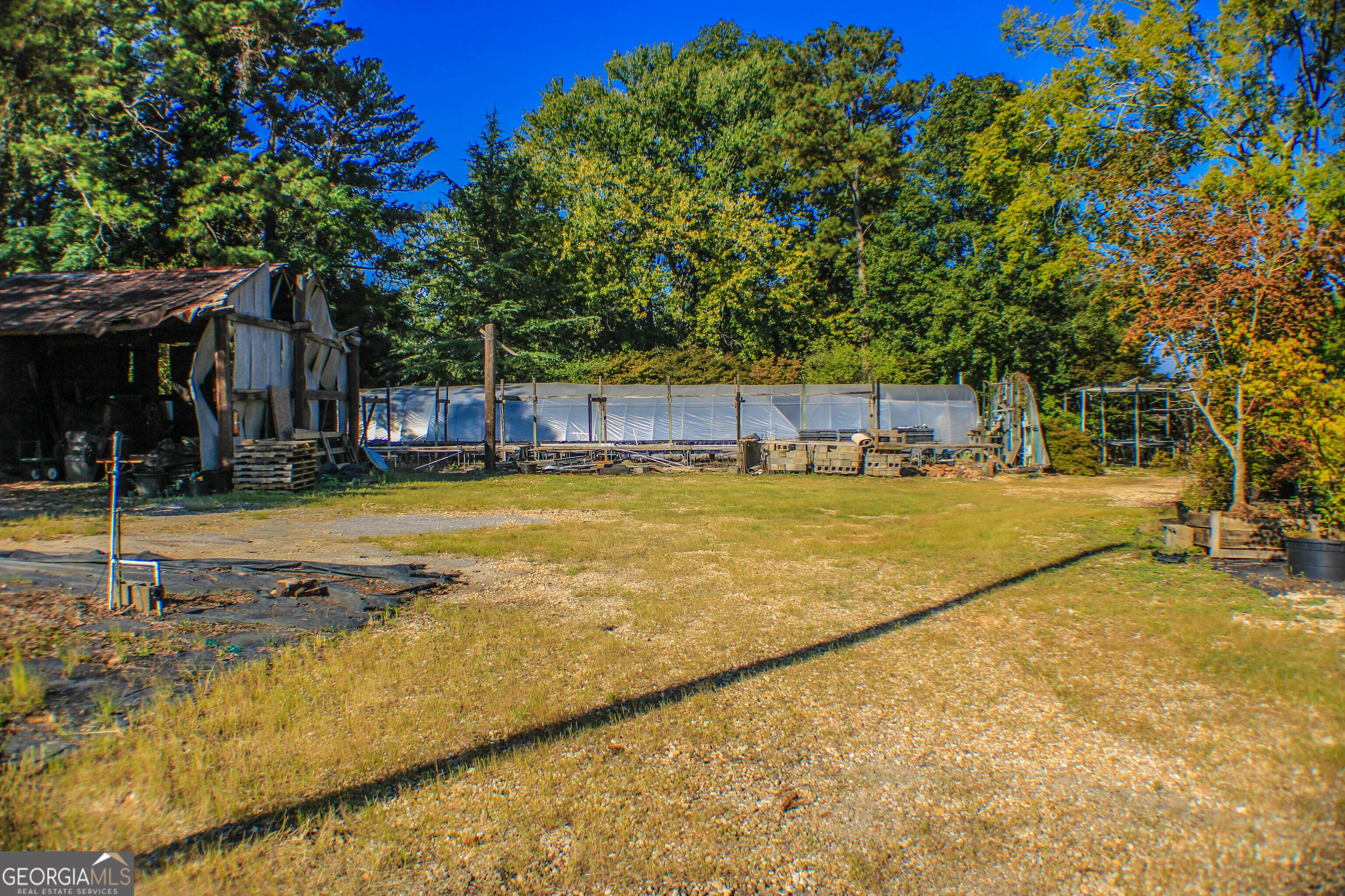 5907 Covington Highway