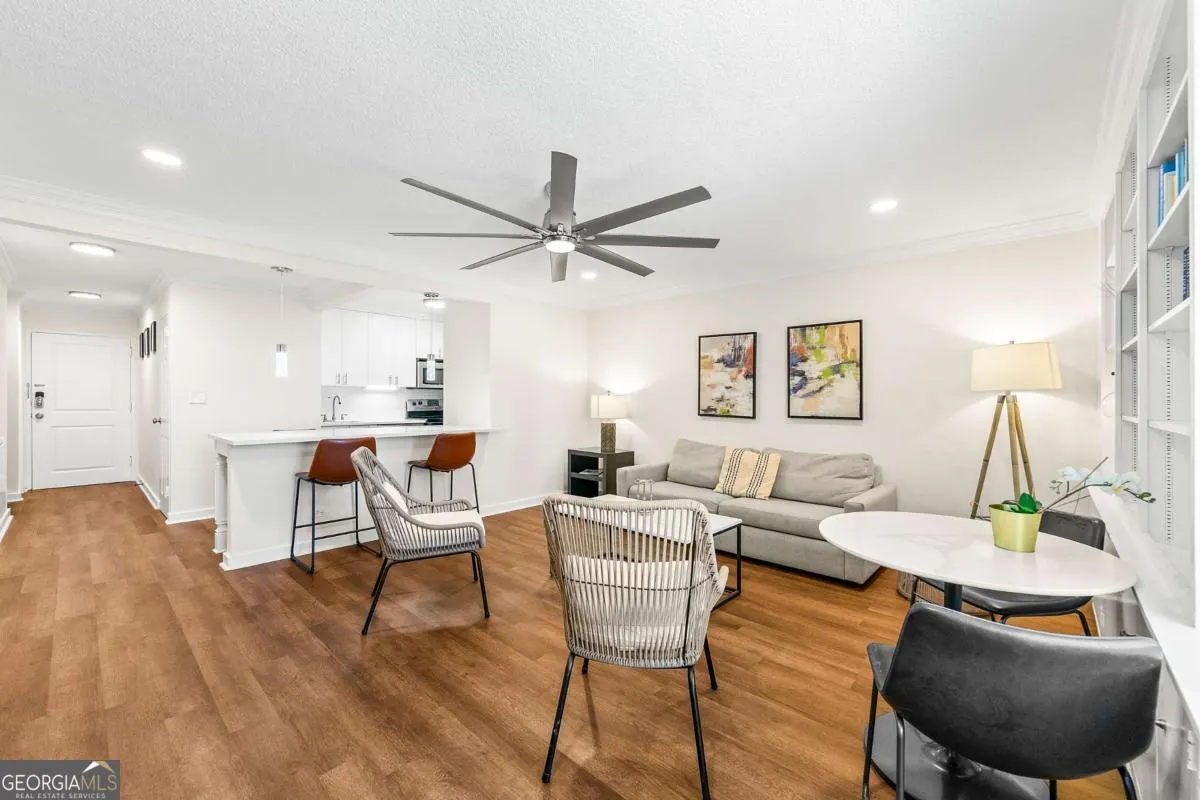 11J 300 Peachtree Street NE, #11J