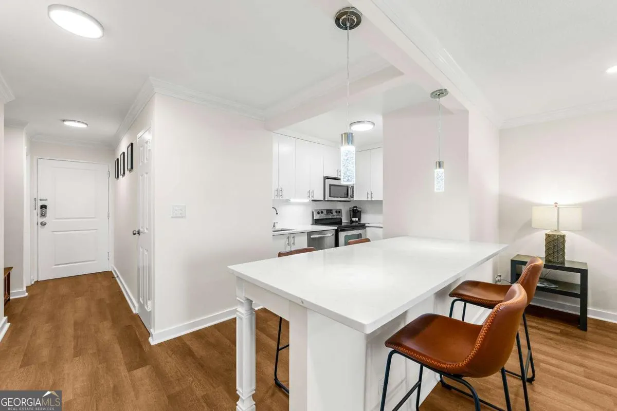 11J 300 Peachtree Street NE, #11J
