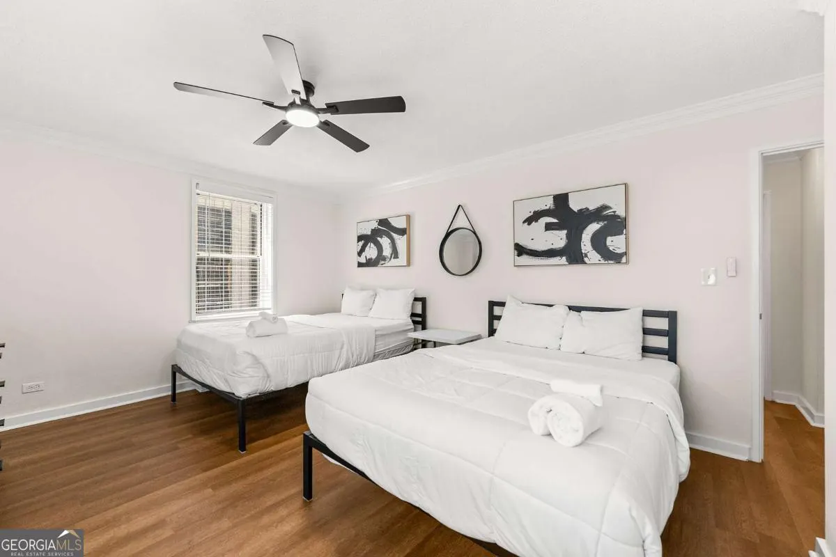 11J 300 Peachtree Street NE, #11J