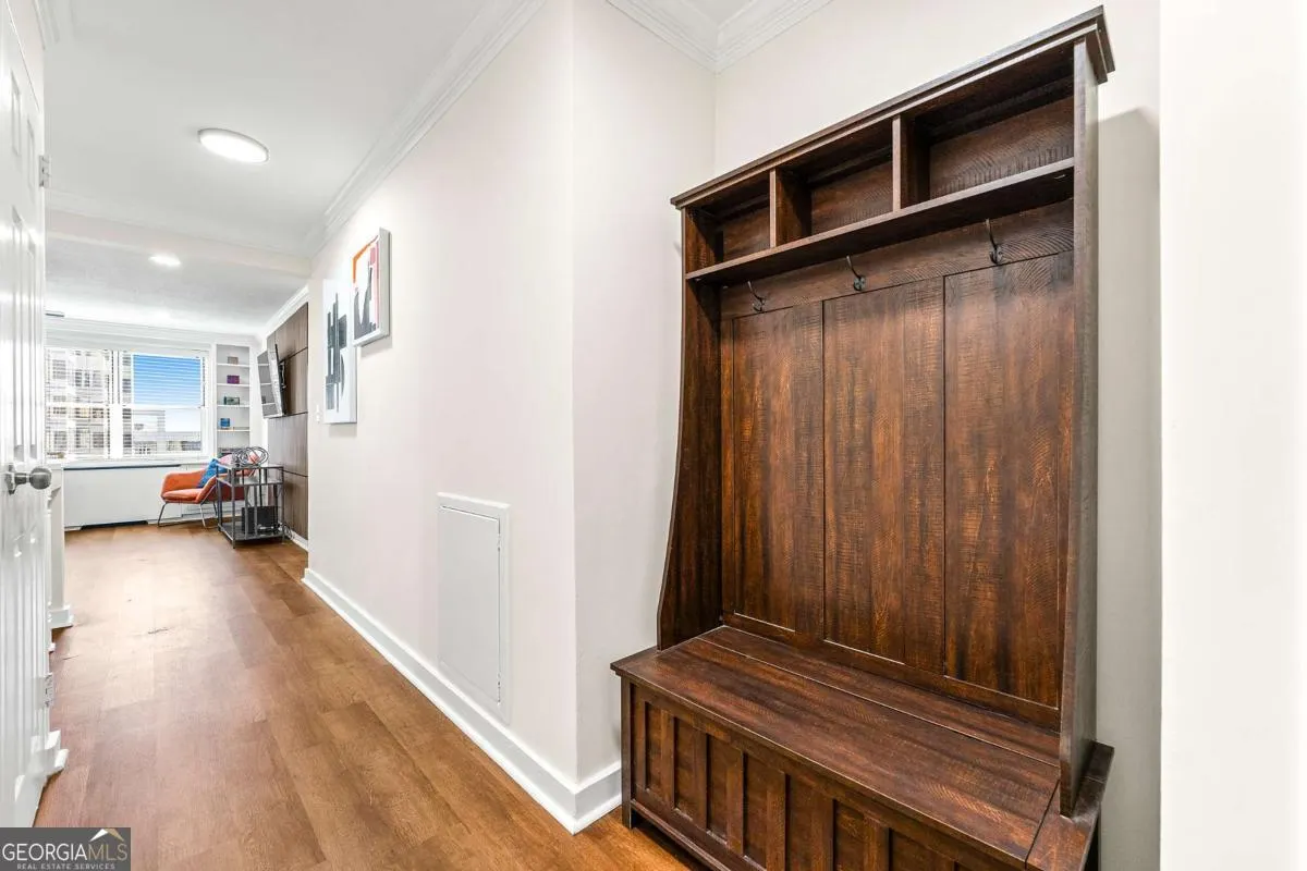 11J 300 Peachtree Street NE, #11J