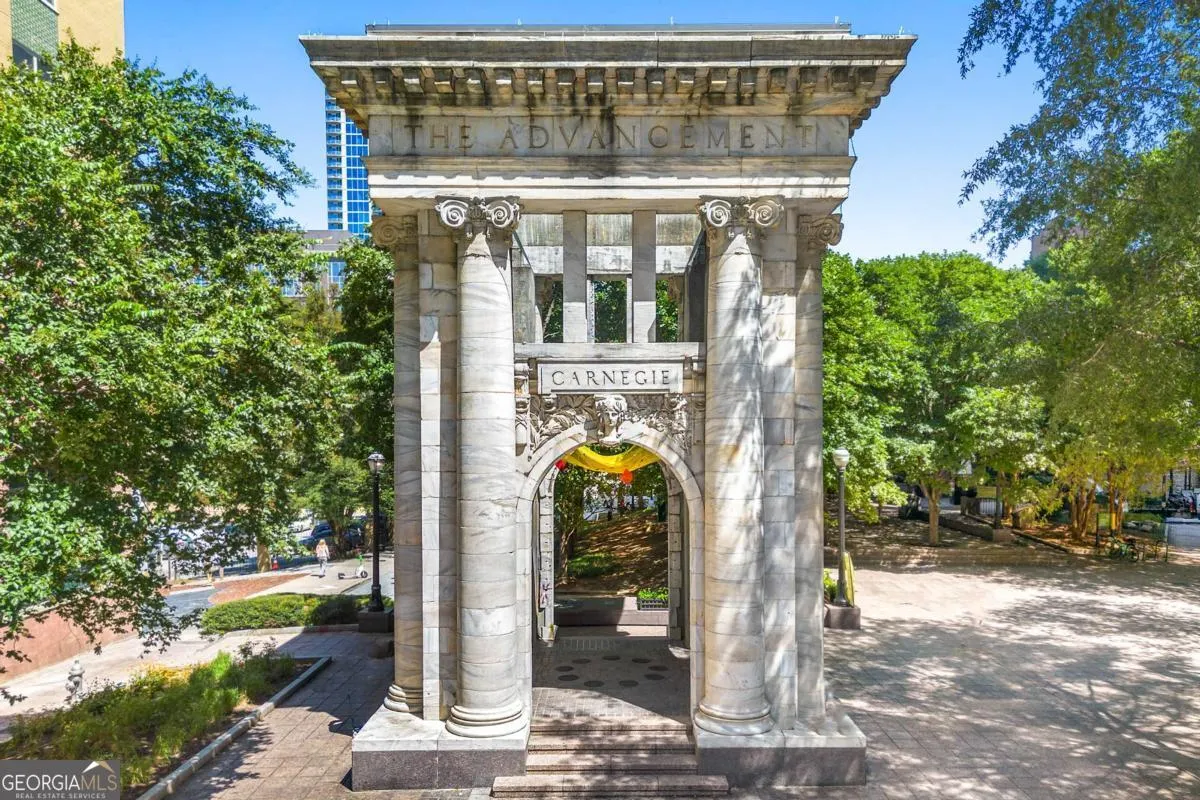 11J 300 Peachtree Street NE, #11J