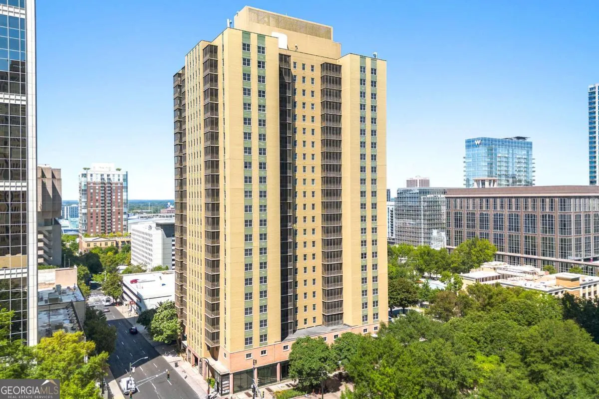 11J 300 Peachtree Street NE, #11J
