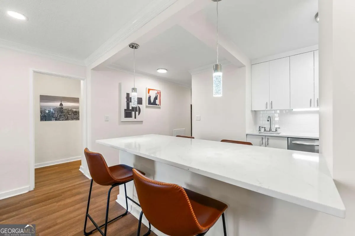 11J 300 Peachtree Street NE, #11J
