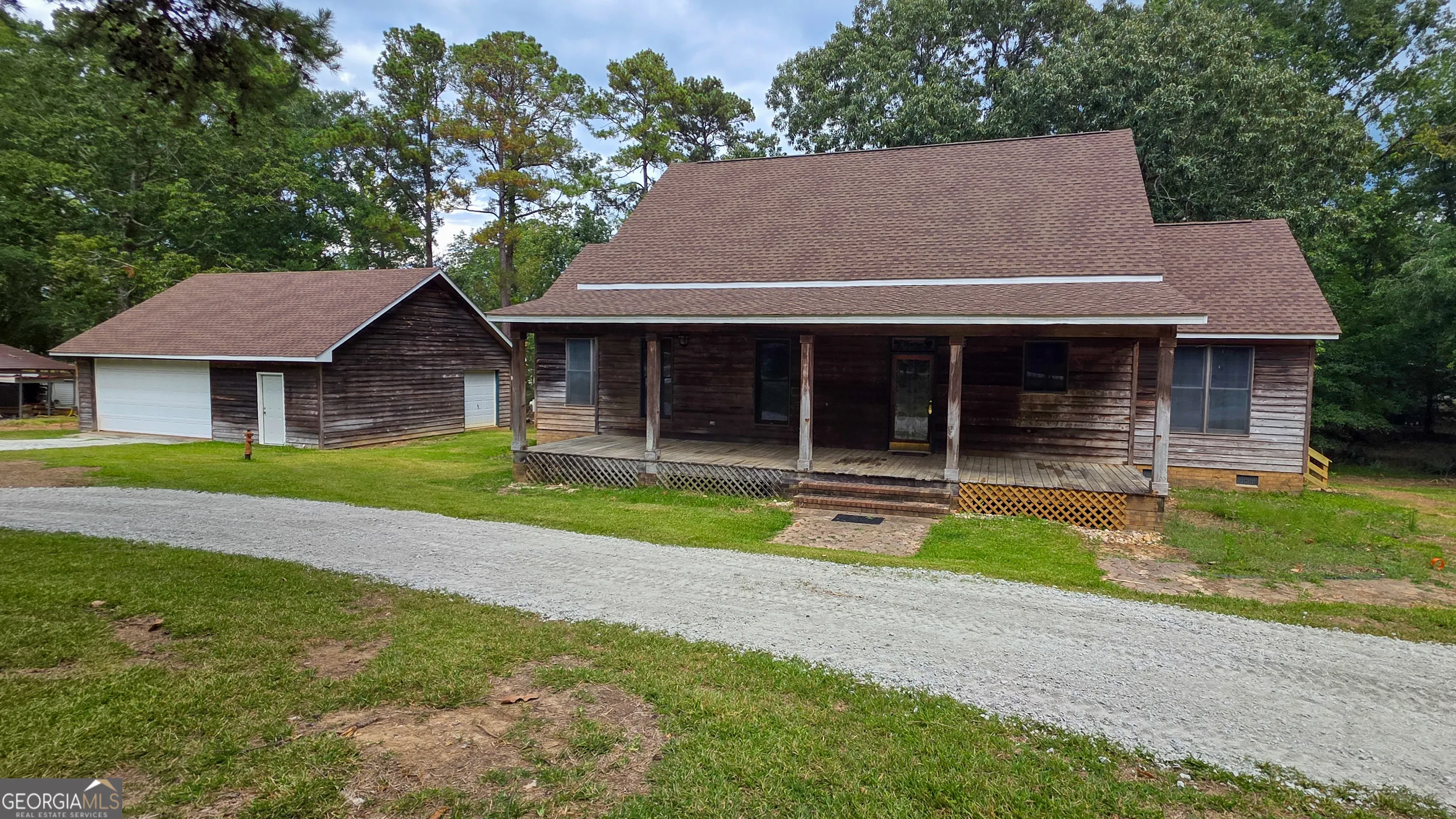 1179 Lakeside Drive