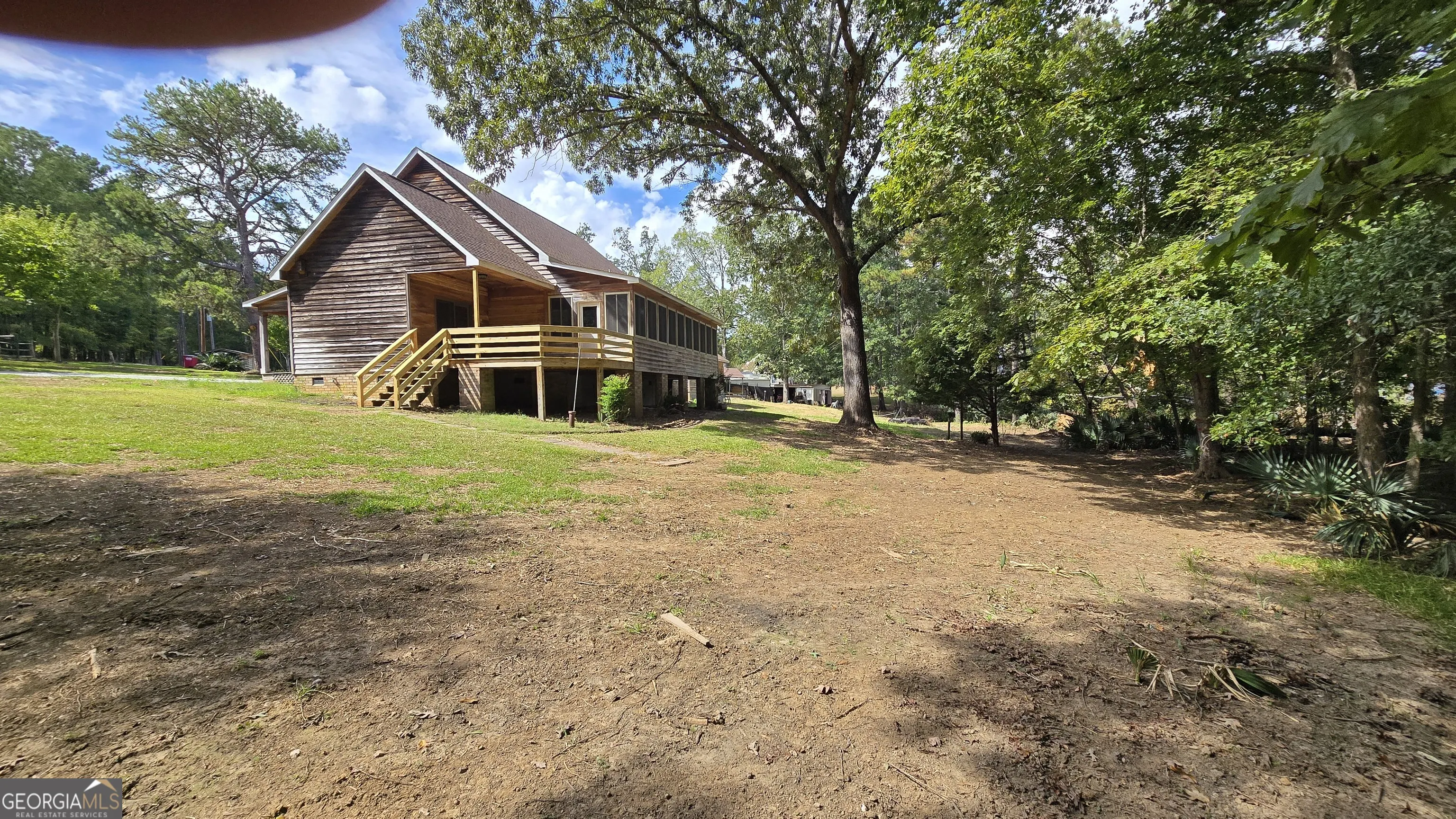 1179 Lakeside Drive